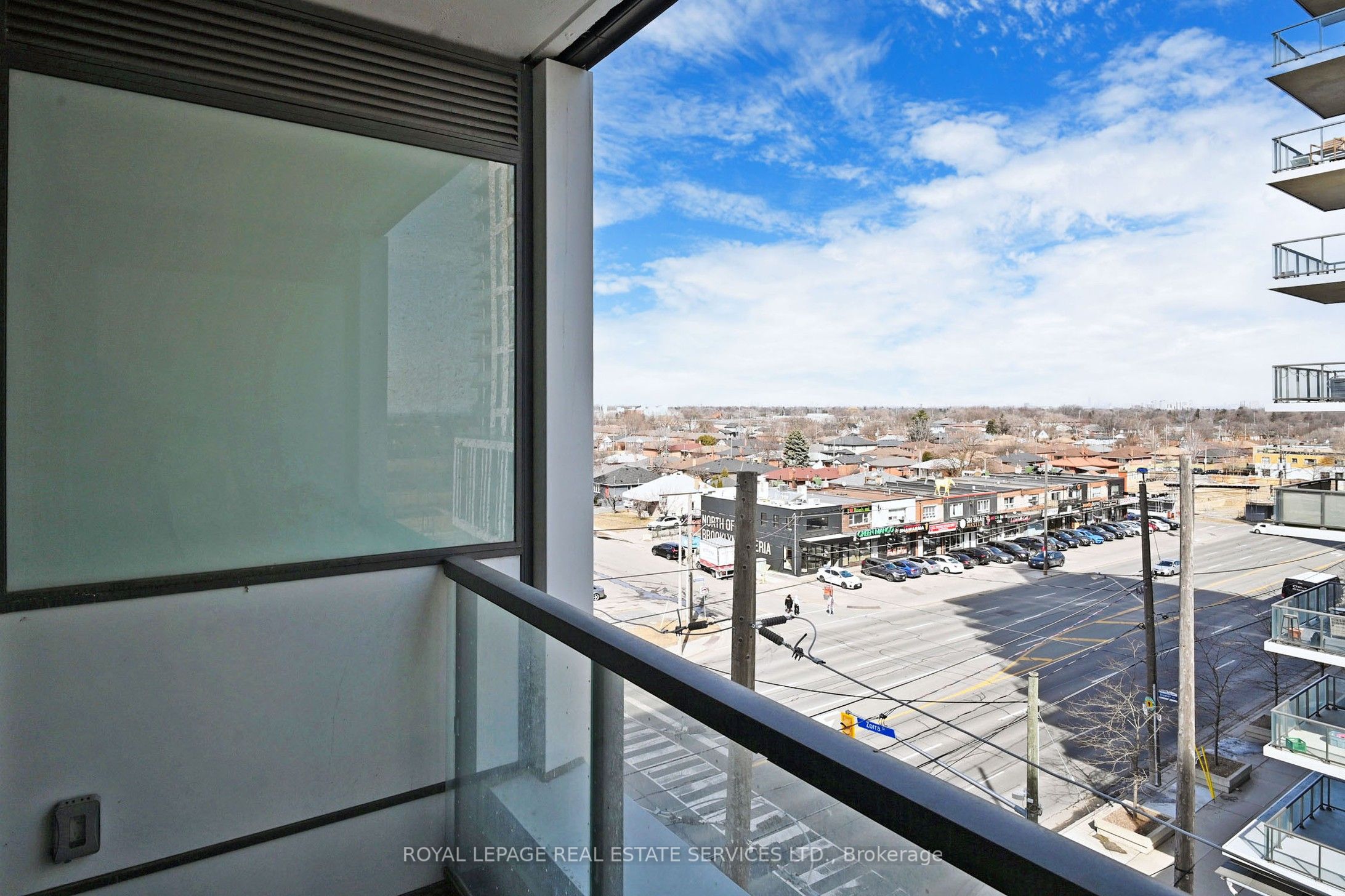 1195 The Queensway Avenue 507 Property Photo 37