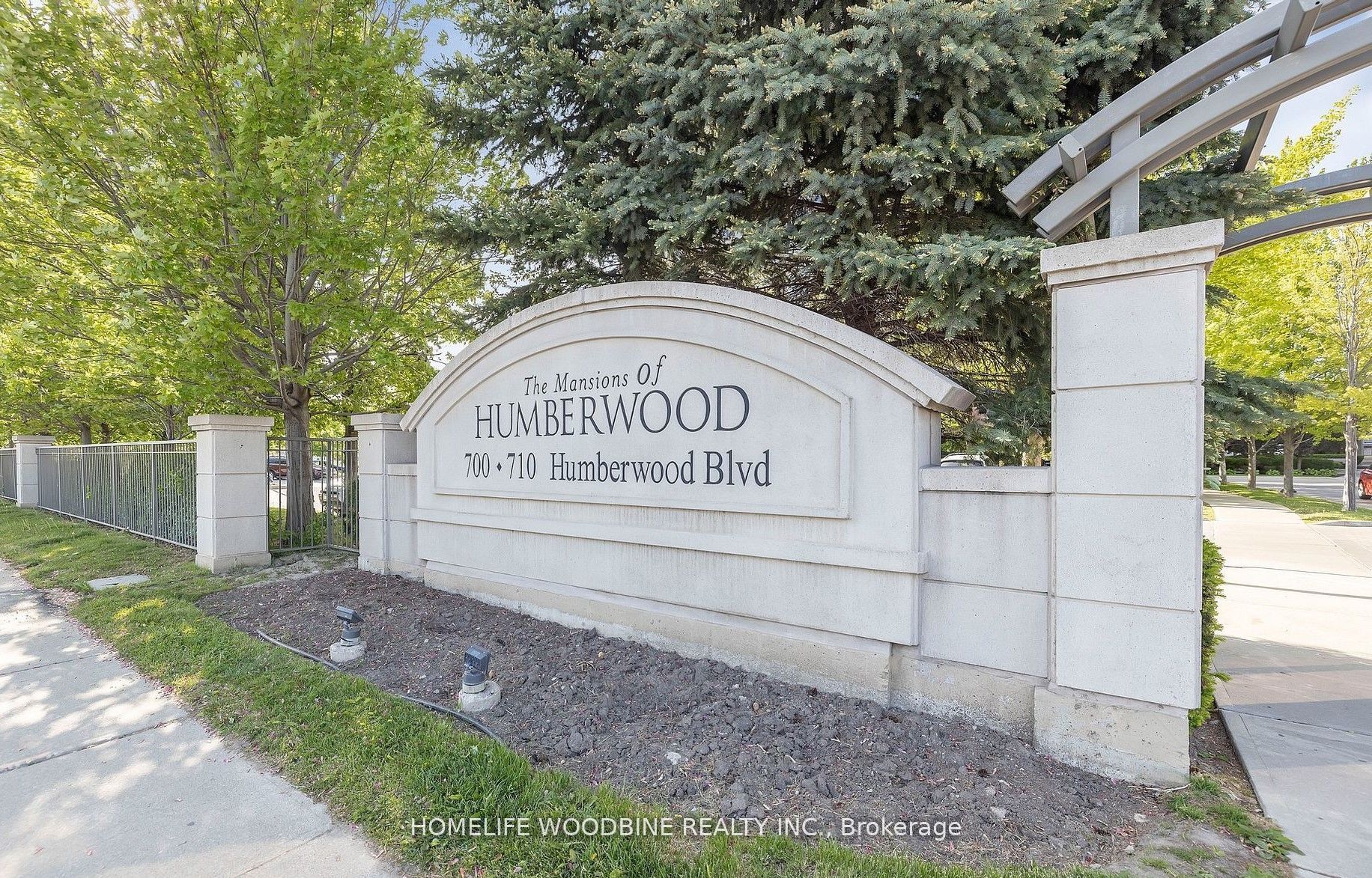 #2522 - 700 Humberwood Boulevard Property Photo