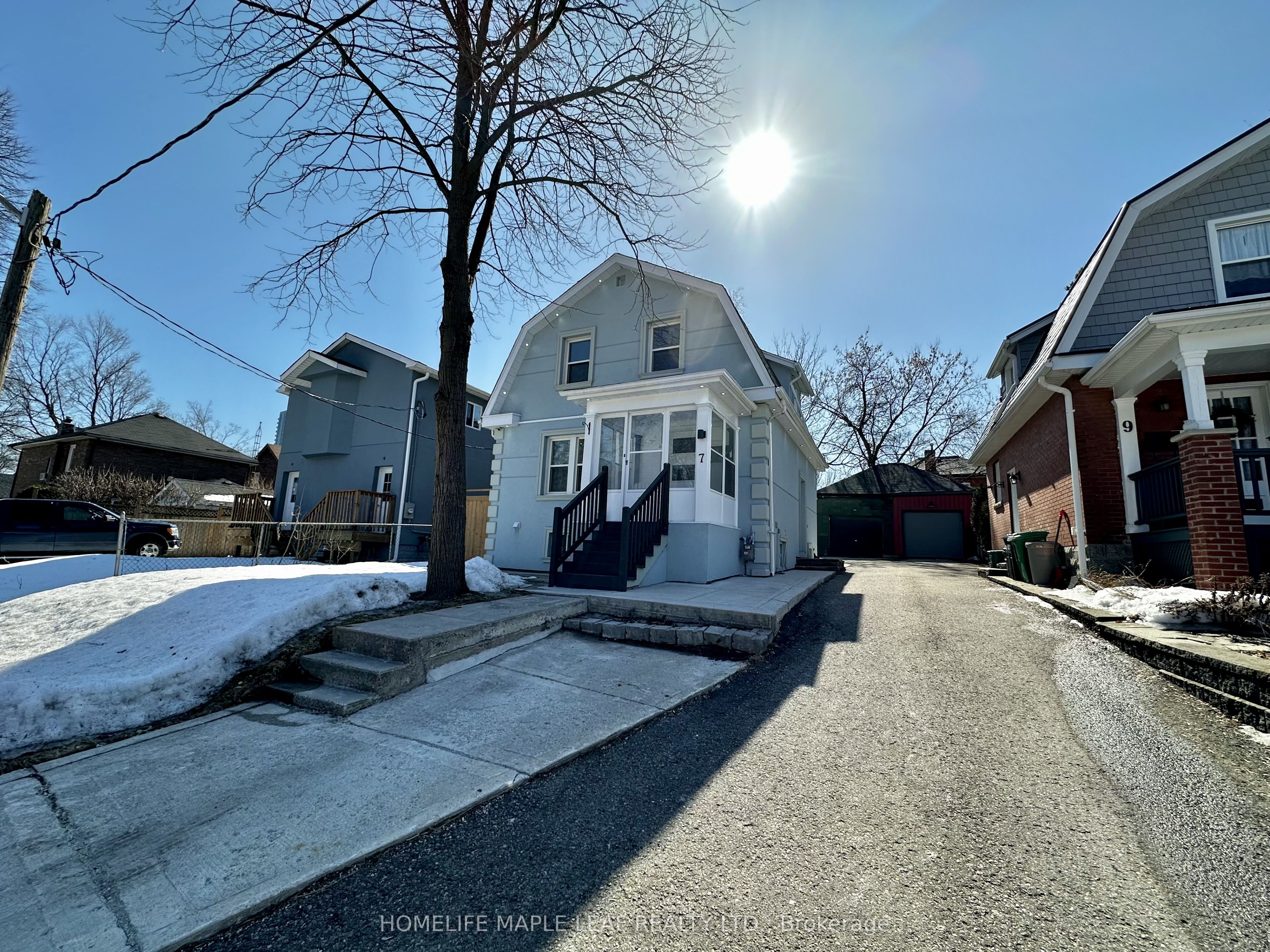 7 Lowes Avenue Property Photo 2