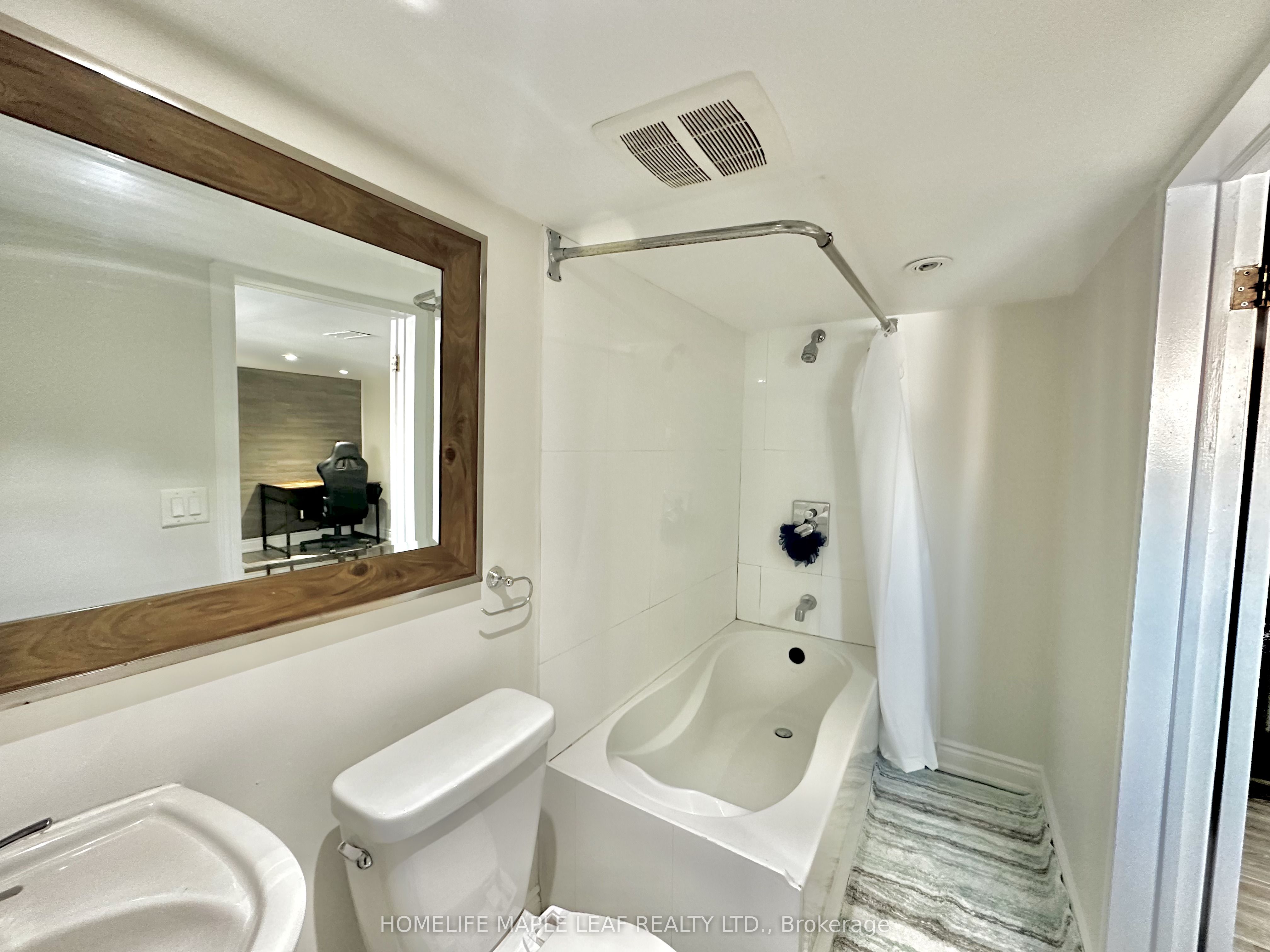 7 Lowes Avenue Property Photo 24