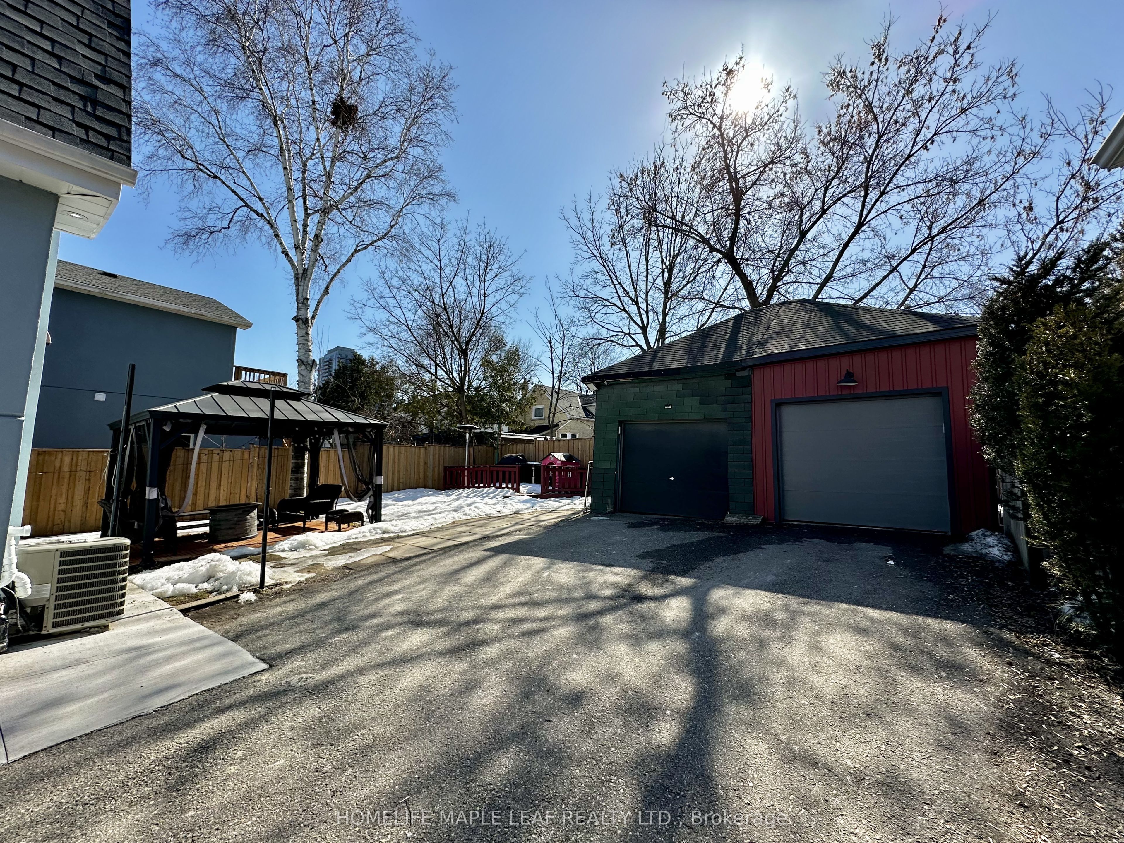 7 Lowes Avenue Property Photo 28