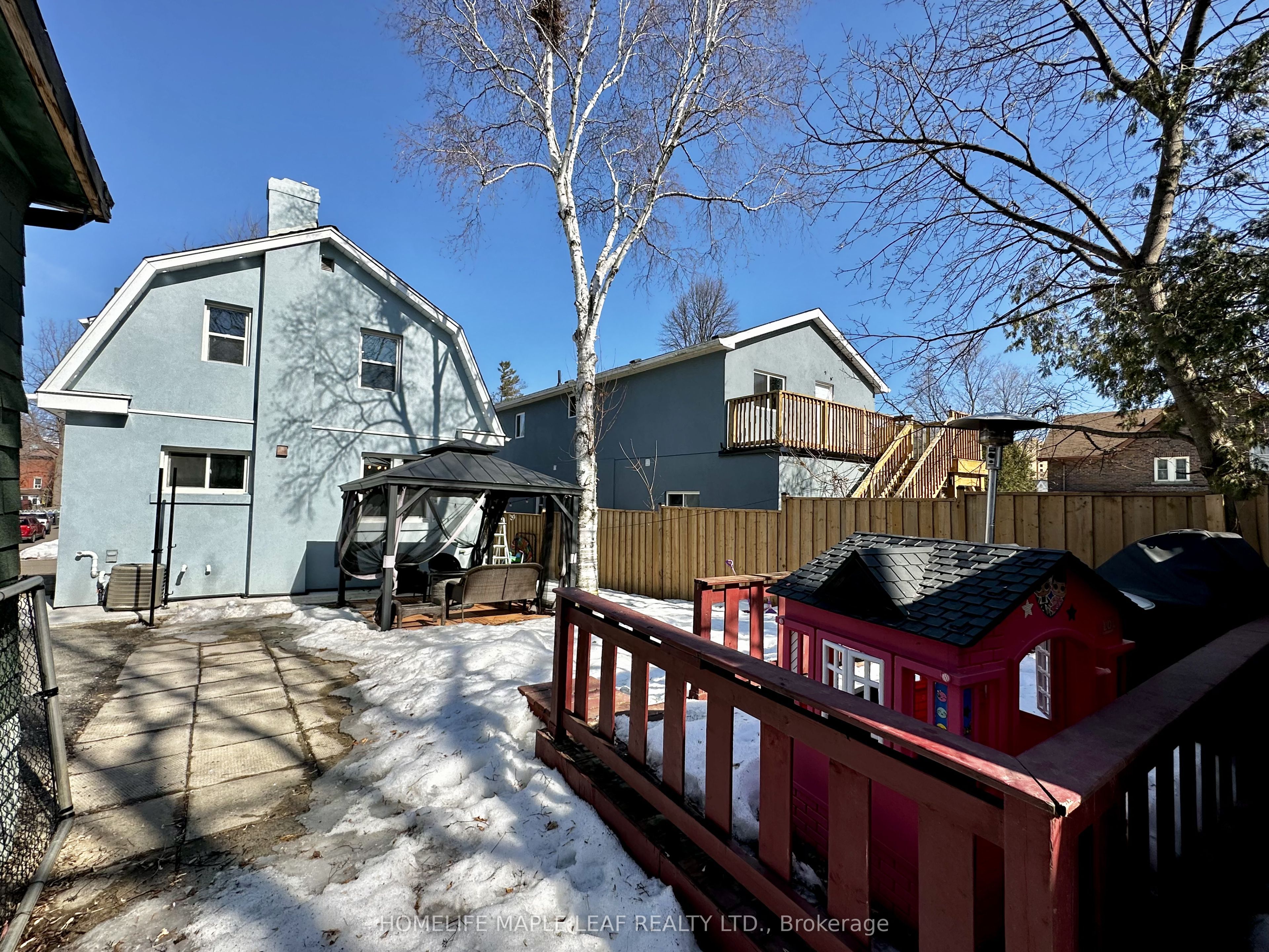 7 Lowes Avenue Property Photo 29