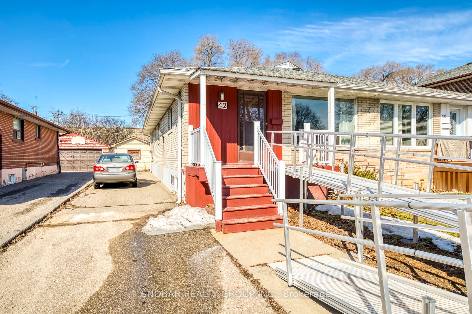 42 Waterbury Drive Property Photo