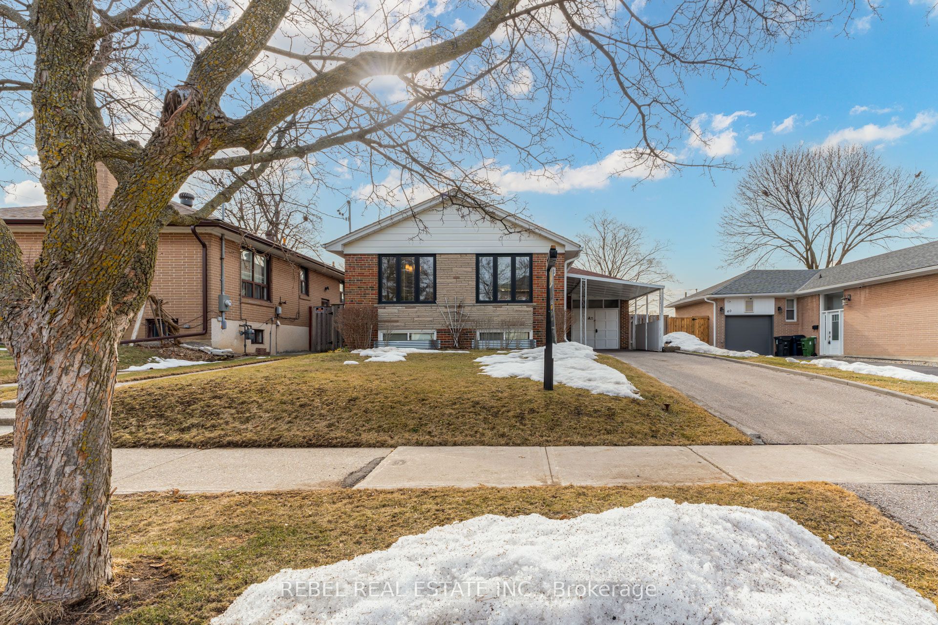 38 Heatherglen Road Property Photo