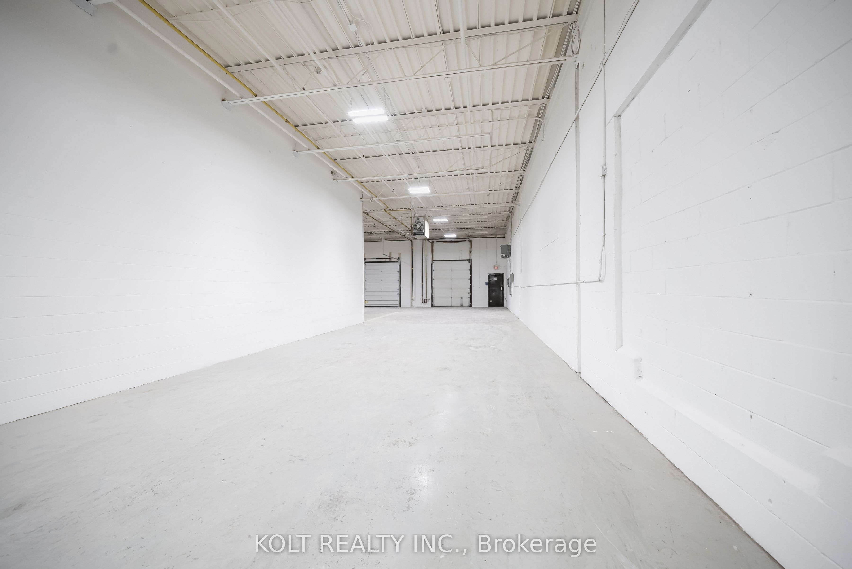 #4 - 67 Westmore Drive Property Photo 7