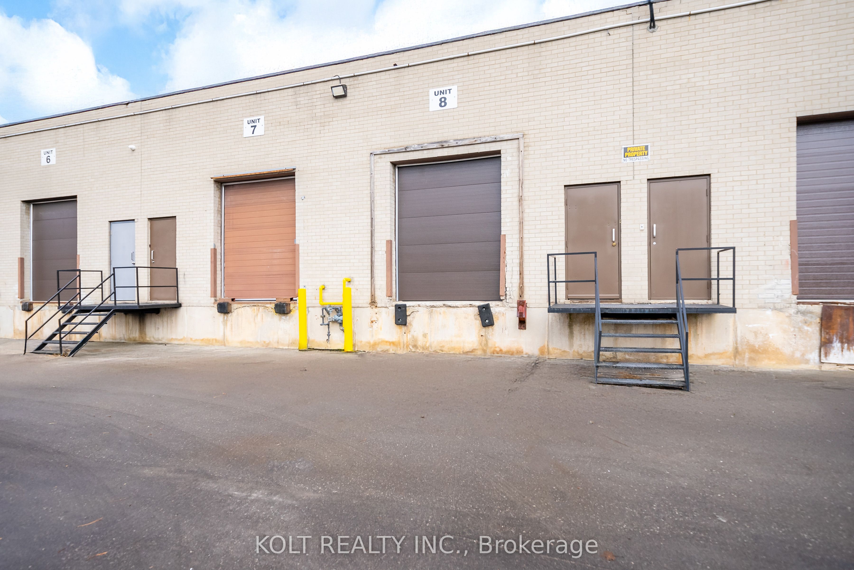 #4 - 67 Westmore Drive Property Photo 11
