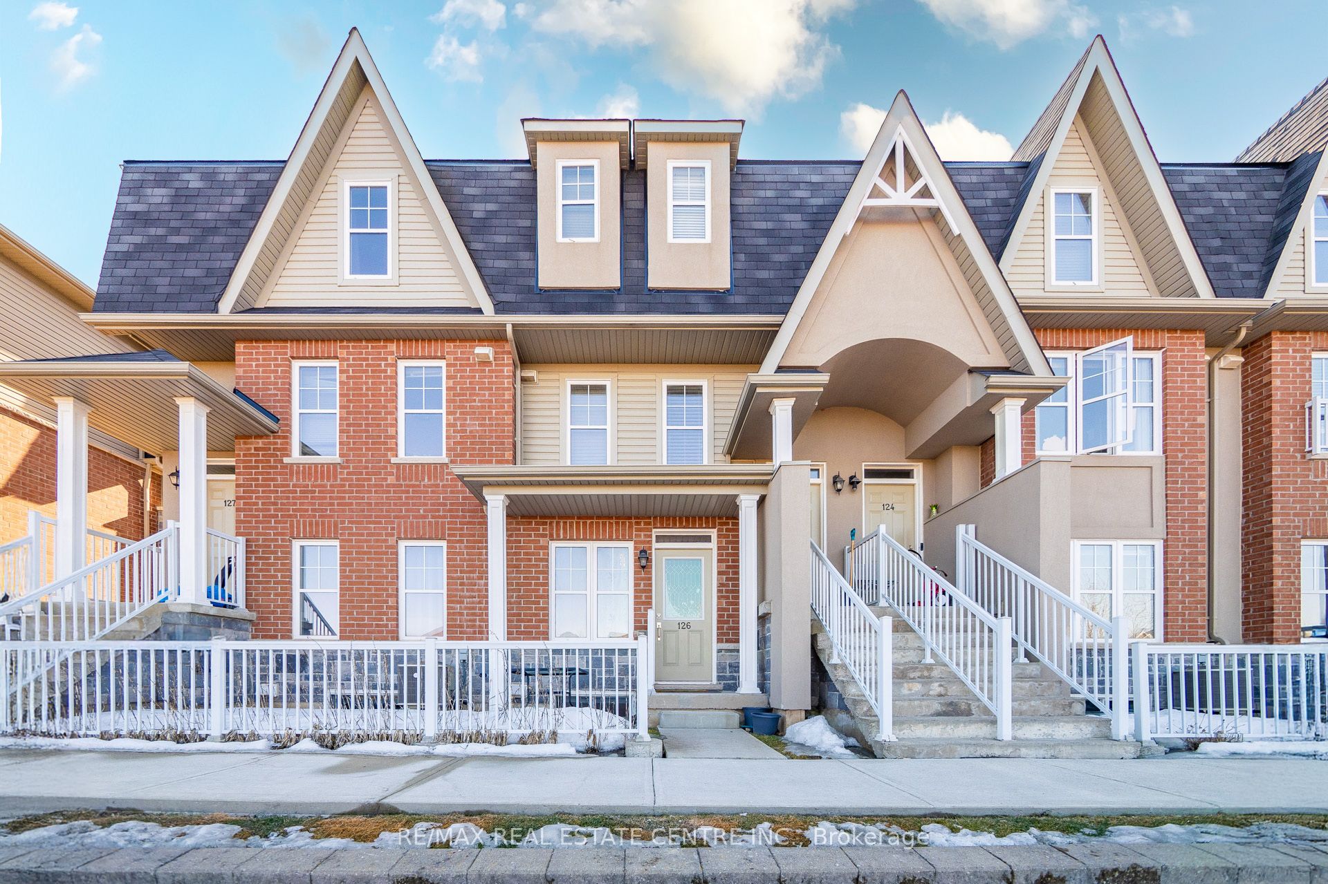 #126 - 1380 Costigan Road Property Photo