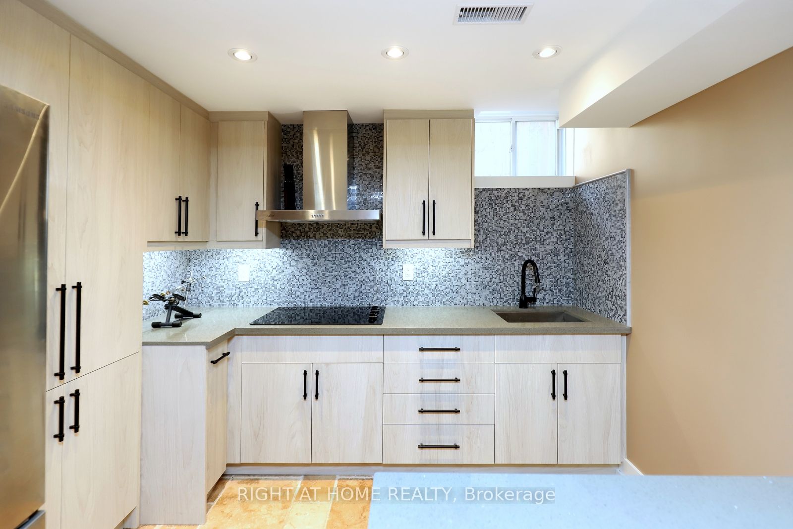 31 Hanson Road Property Photo 22