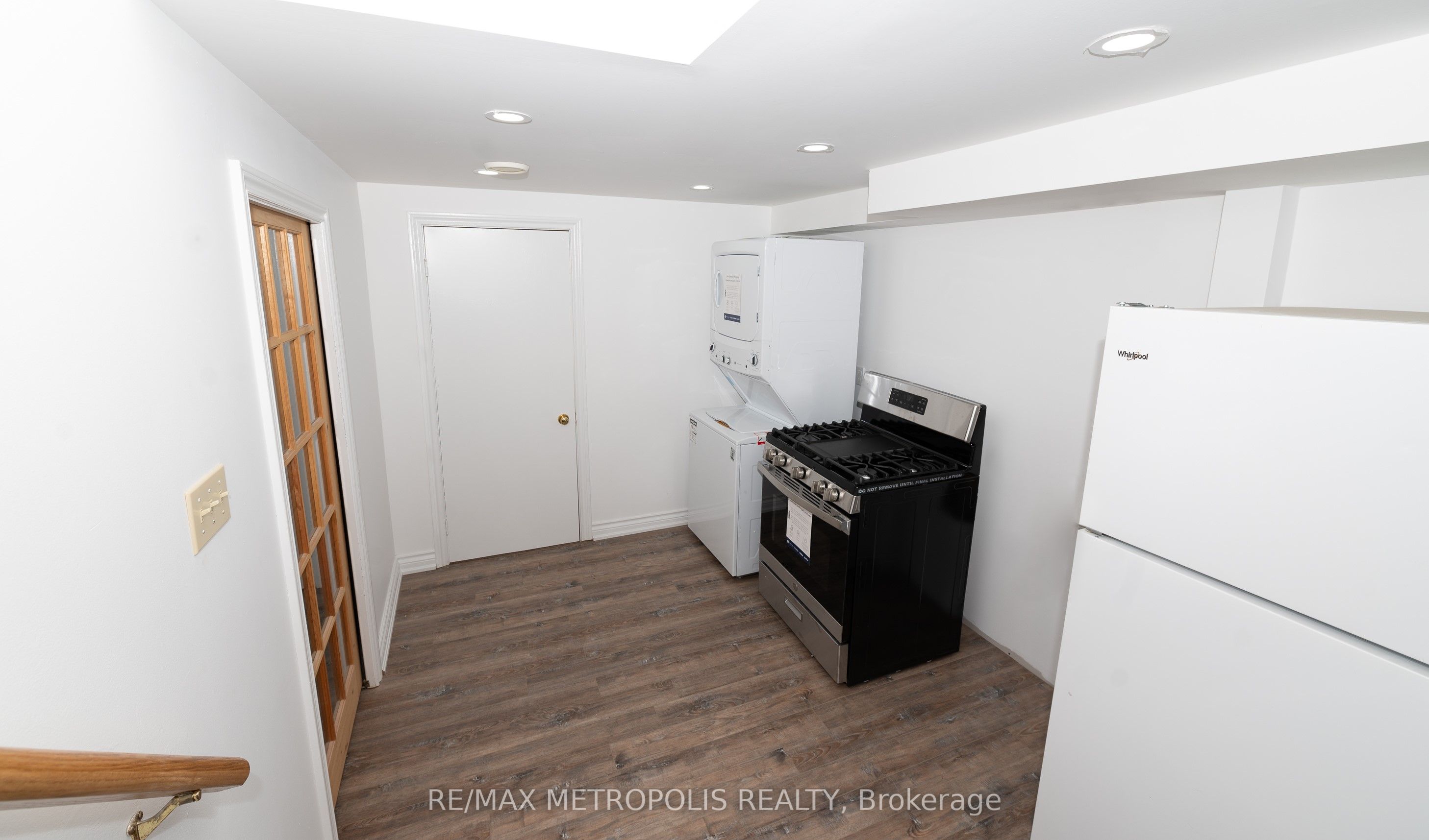 2180 Sixth Line Bsmt Property Photo 6