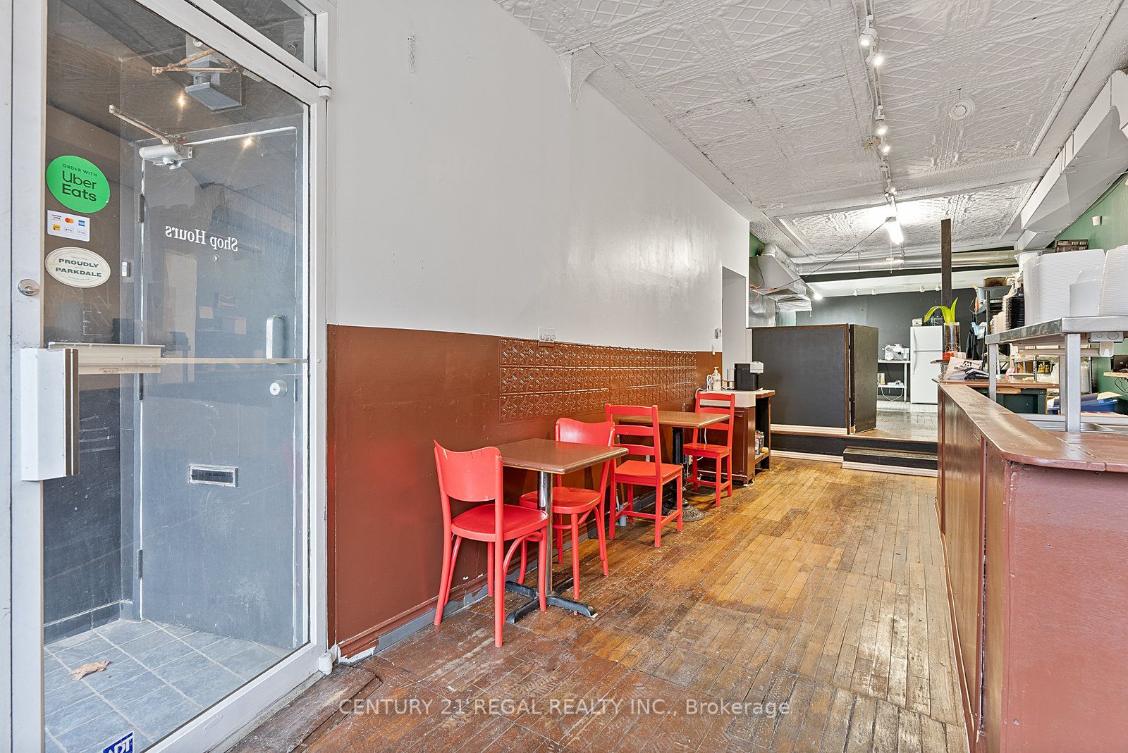 1664 Queen Street Property Photo 7