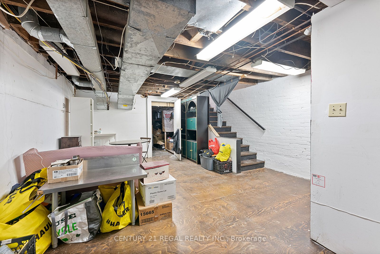 1664 Queen Street Property Photo 16