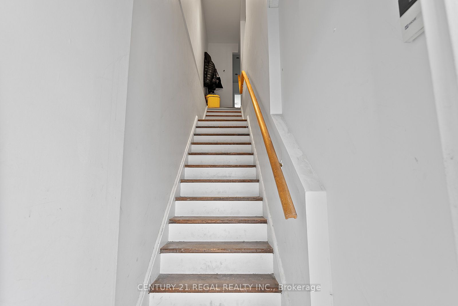 1664 Queen Street Property Photo 19