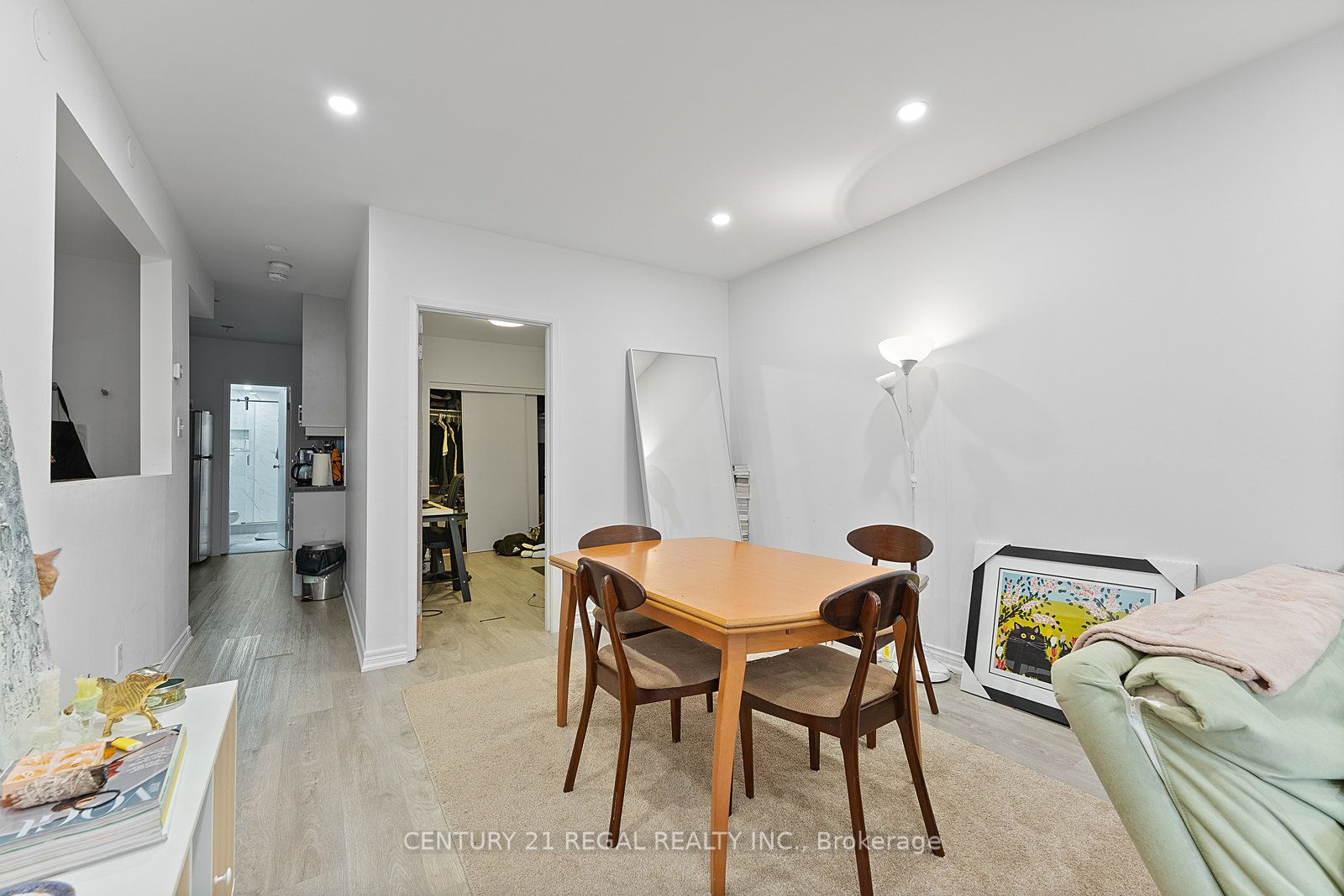 1664 Queen Street Property Photo 20