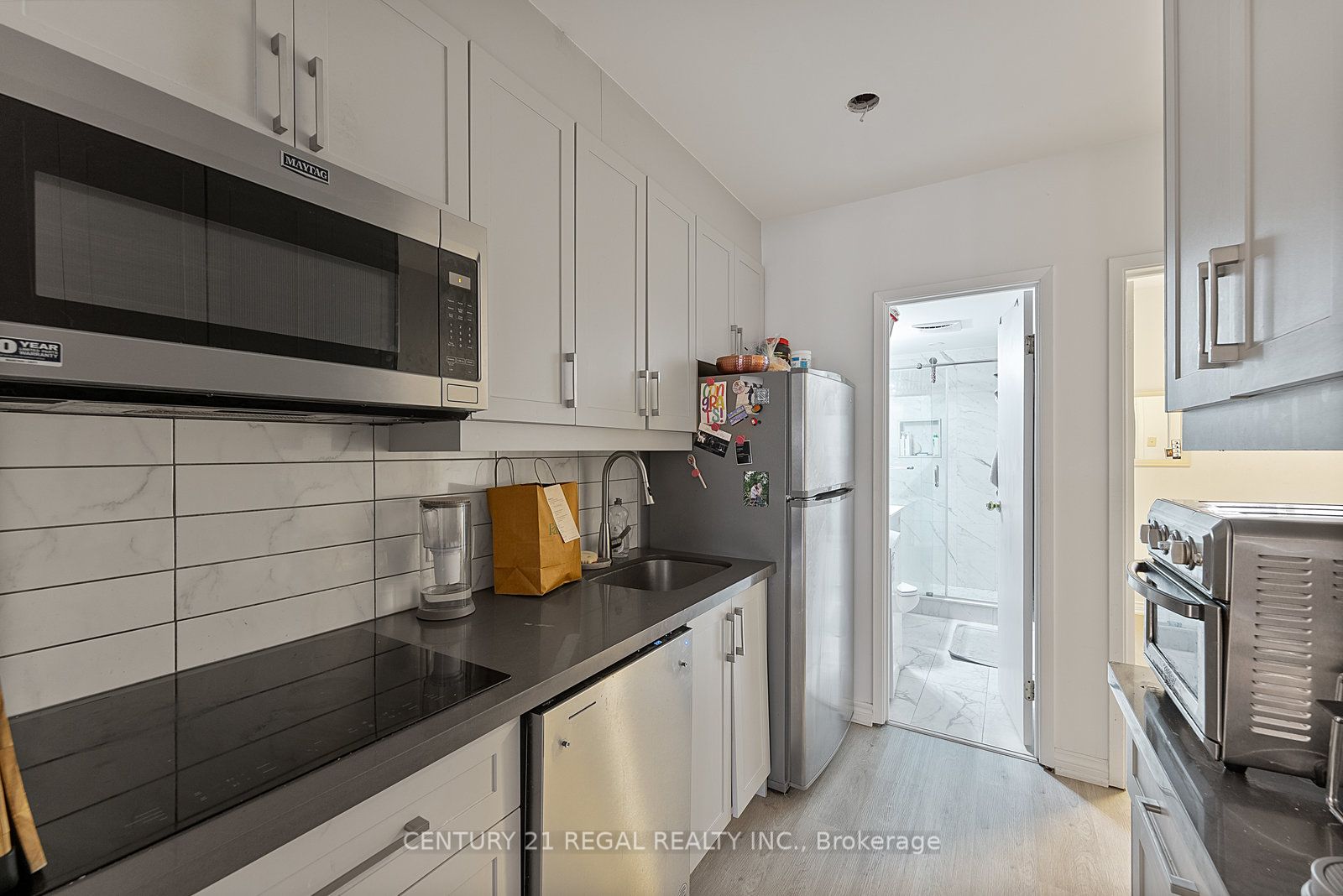 1664 Queen Street Property Photo 29