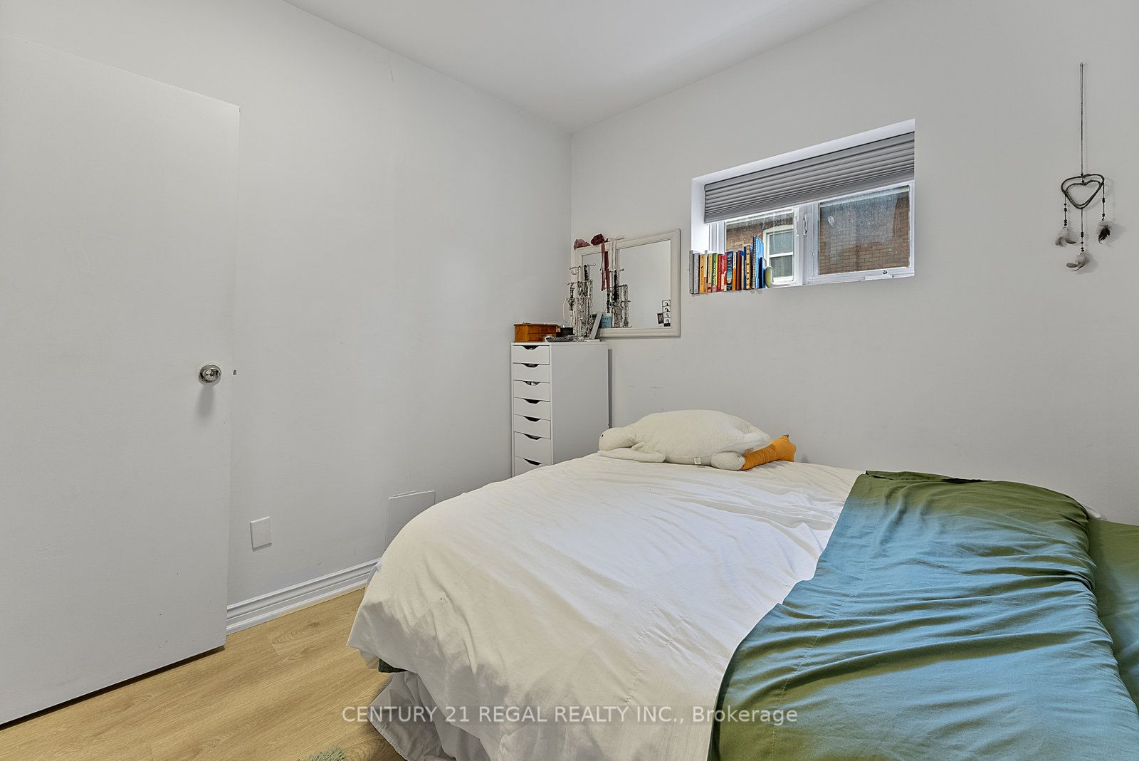 1664 Queen Street Property Photo 34
