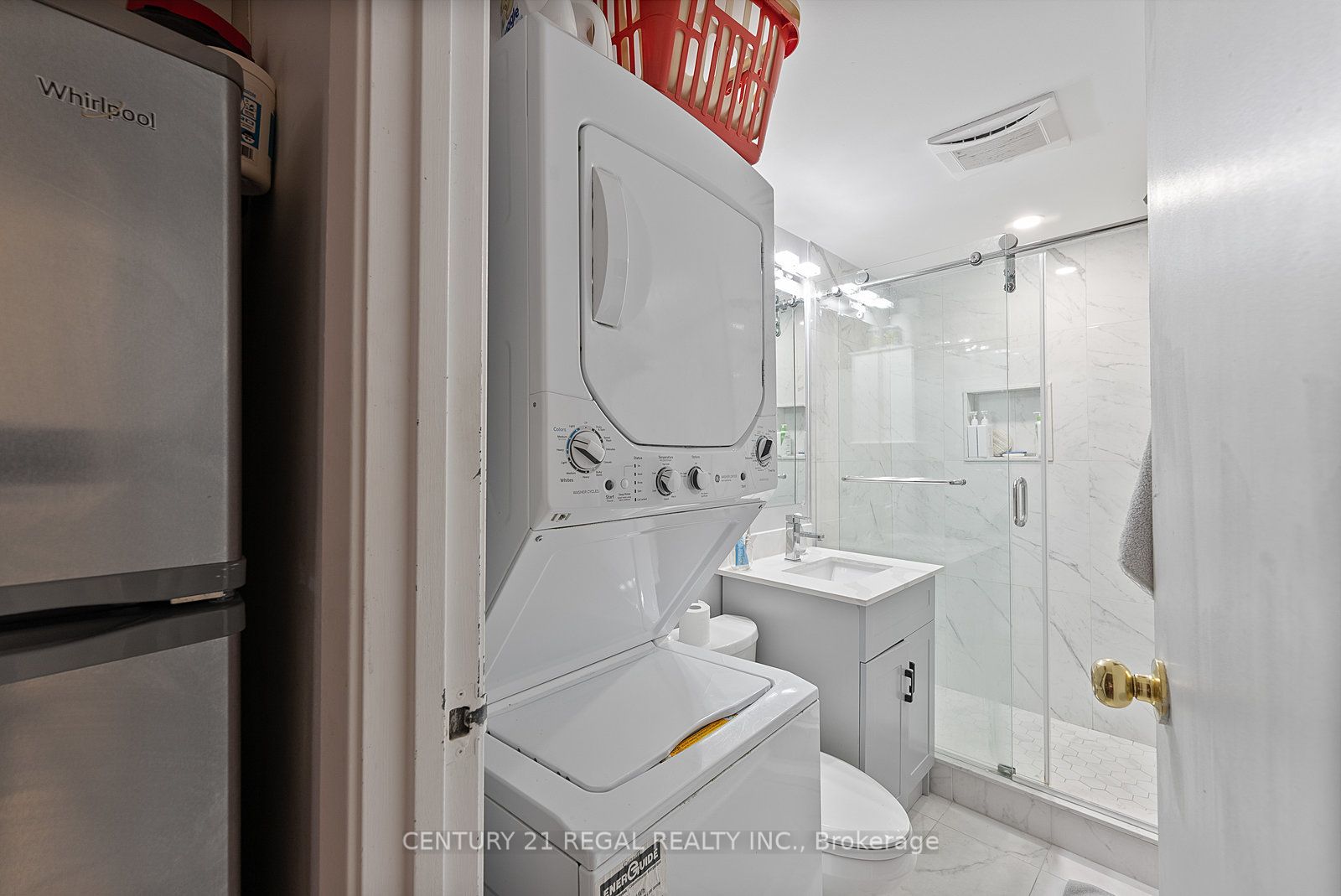 1664 Queen Street Property Photo 36