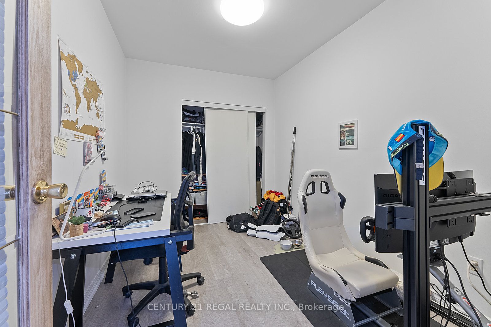 1664 Queen Street Property Photo 38