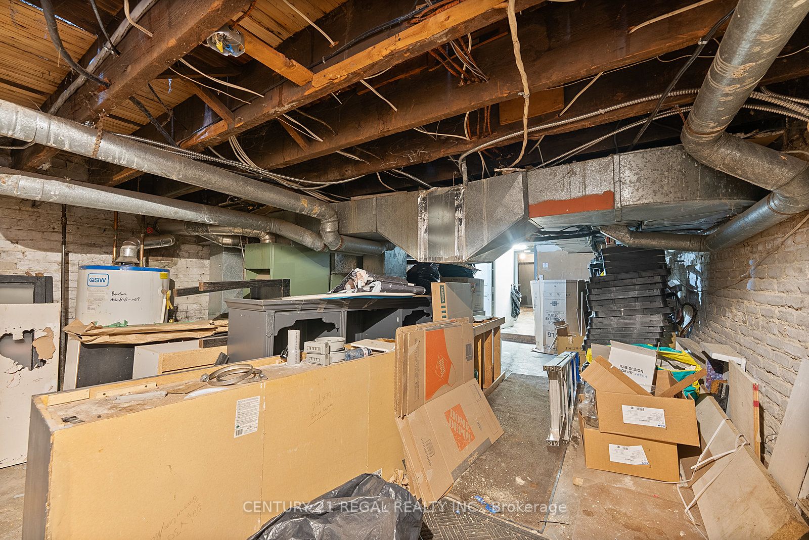 1664 Queen Street Property Photo 43