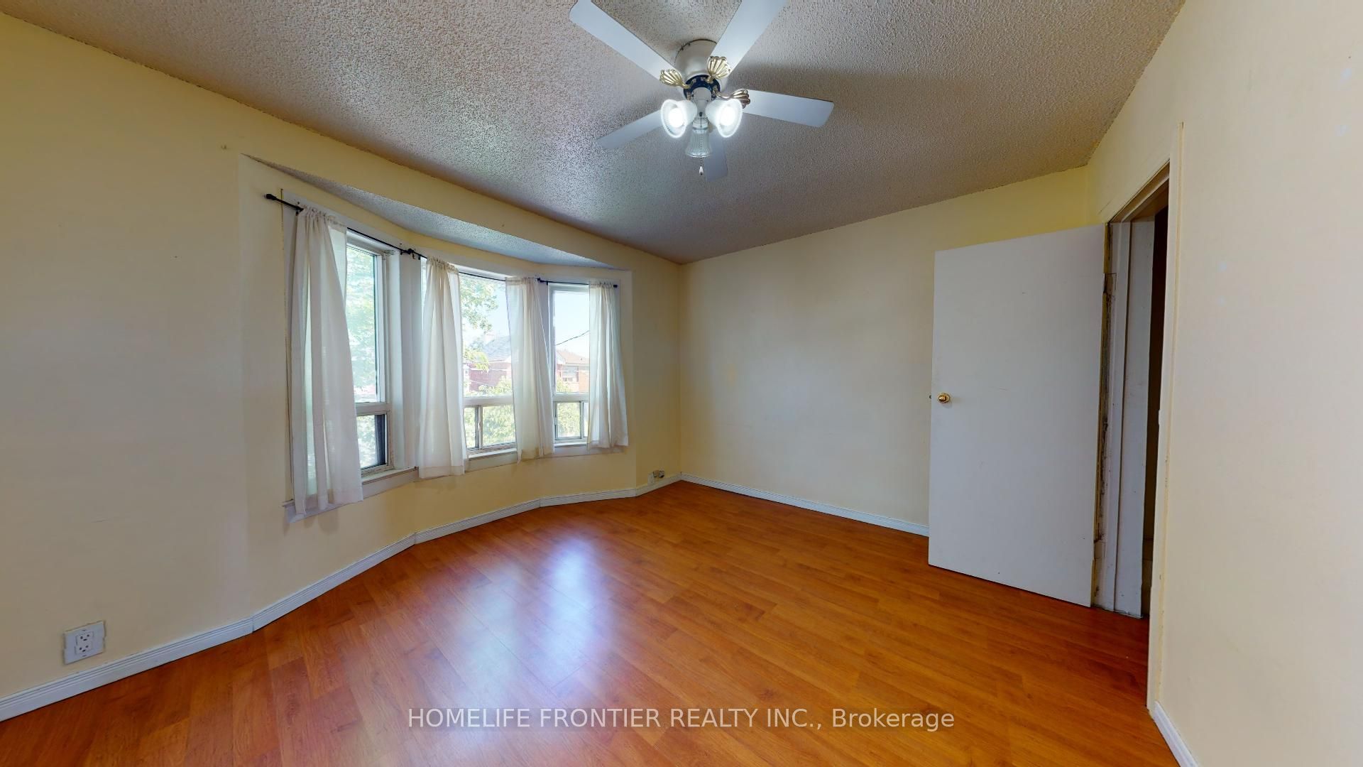 #2nd Floor - 91 Millicent Street Property Photo 5