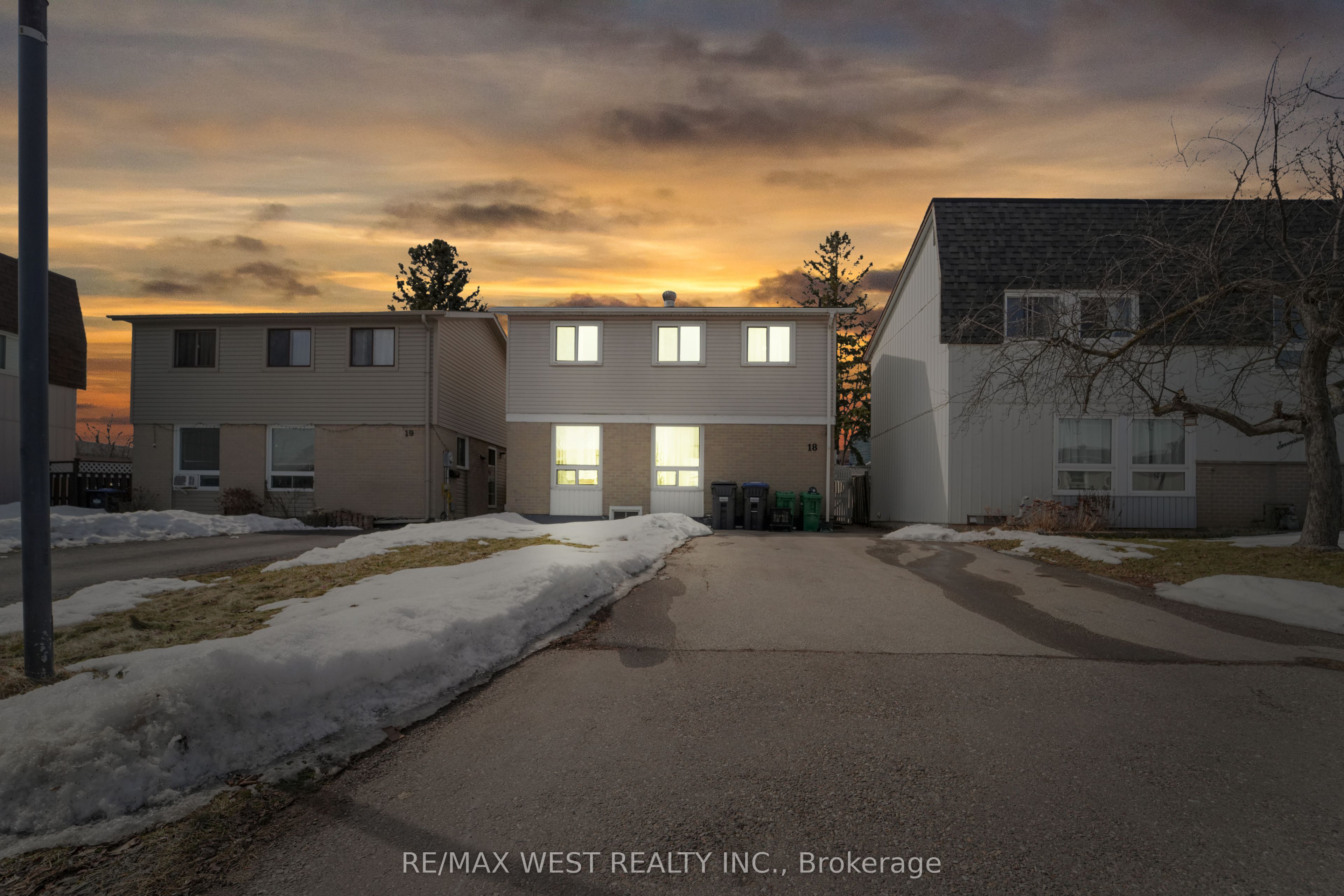 18 Jasmine Square Property Photo