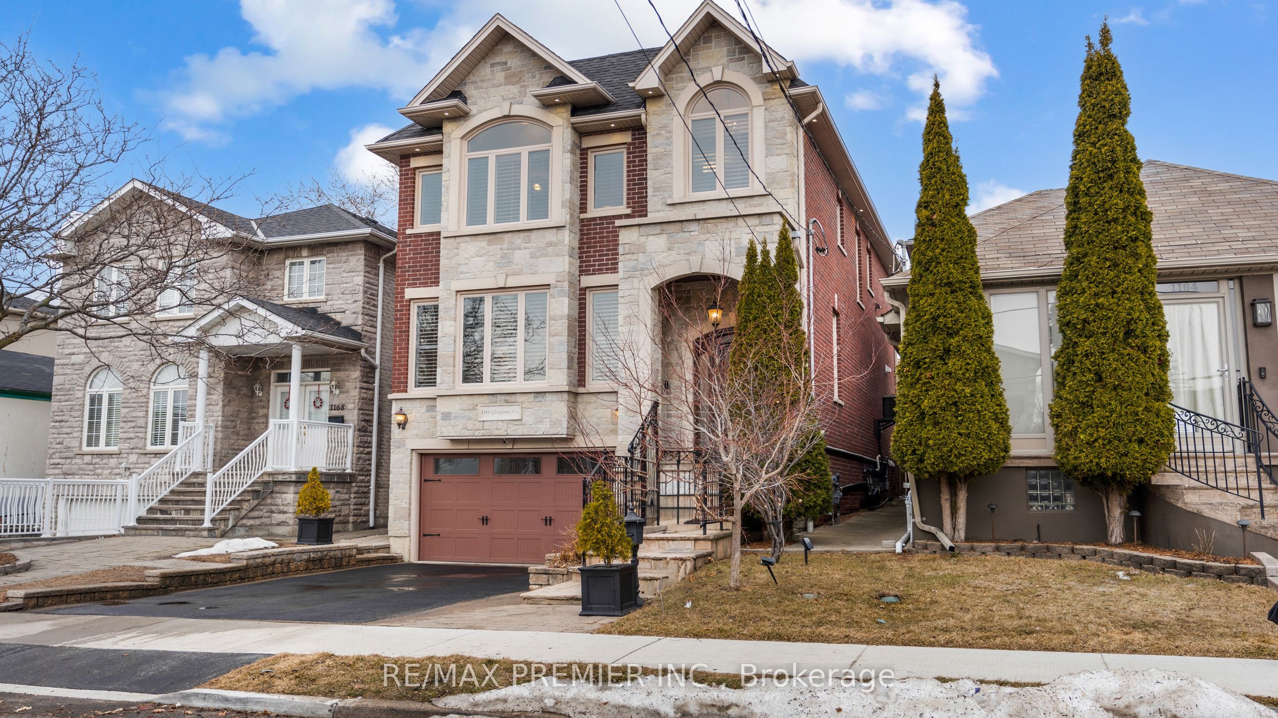 1166 Glengrove Avenue Property Photo