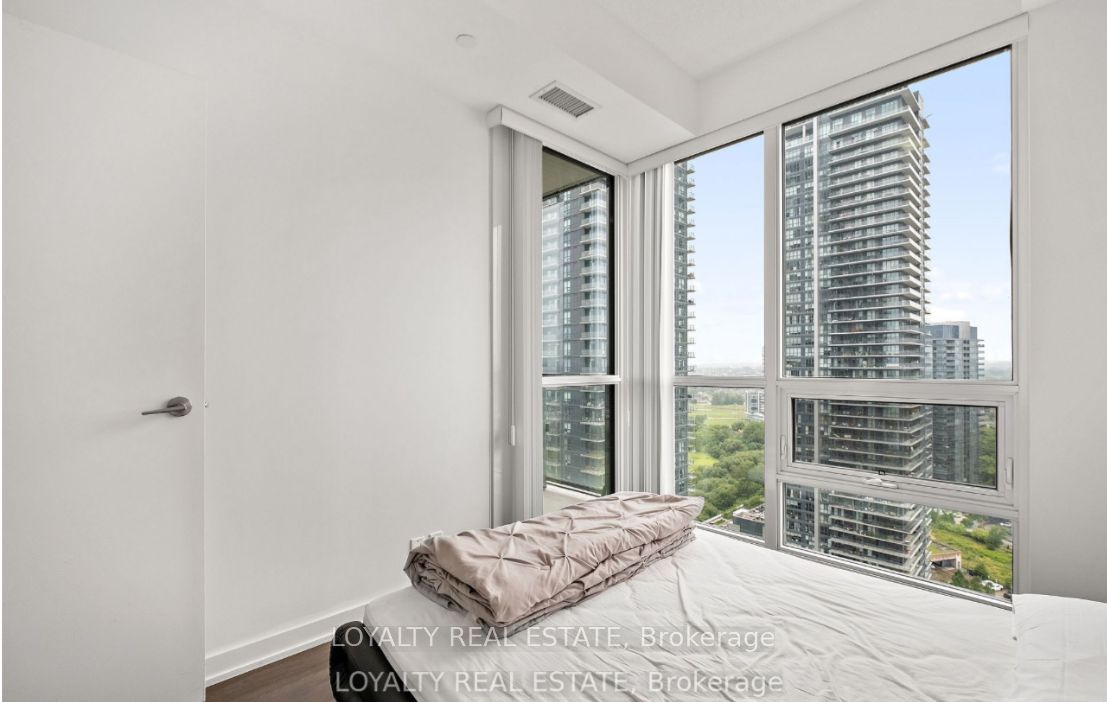 2200 Lakeshore Boulevard W 3006 Property Photo 13