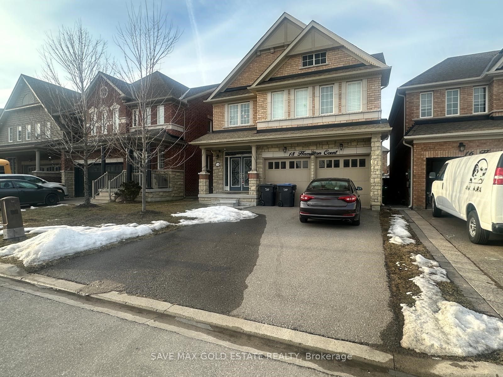 18 Hamilton Court Property Photo
