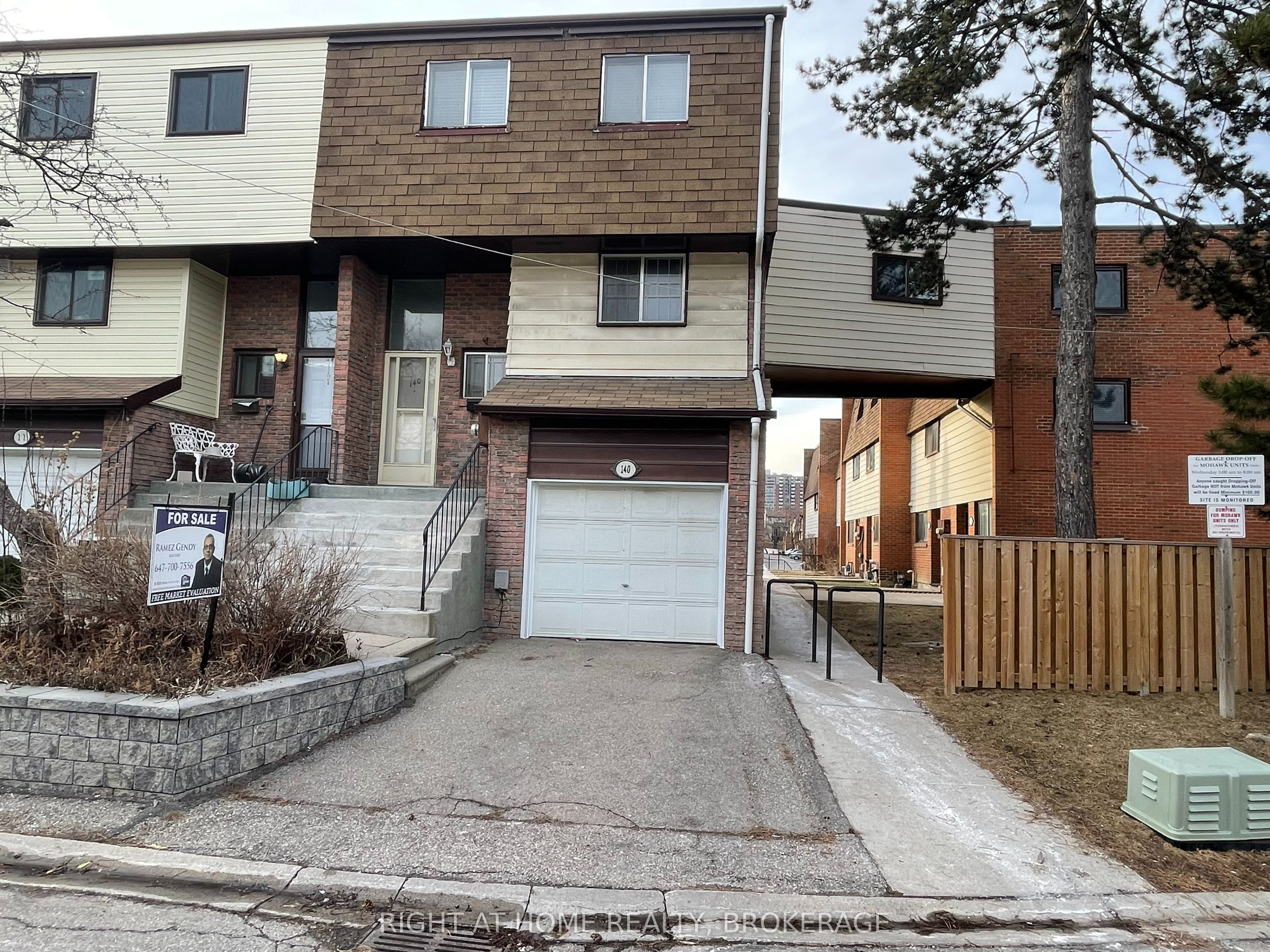 #140 - 180 Mississauga Valley Boulevard Property Photo