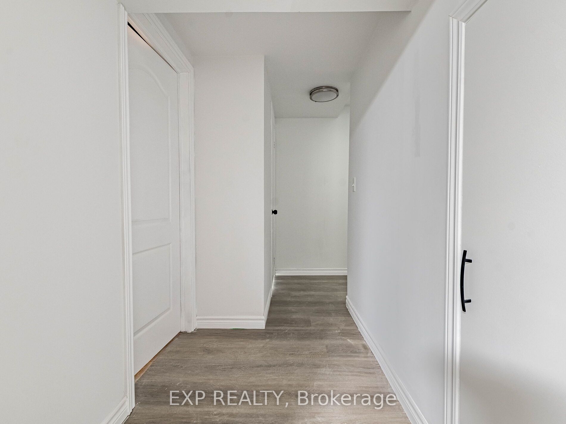 45 Hansen Road N 122 Property Photo 38
