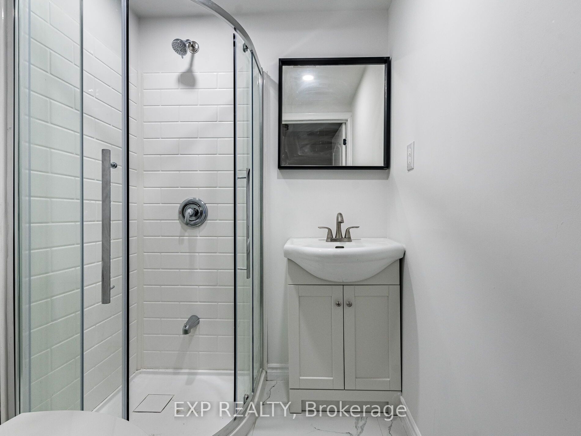 45 Hansen Road N 122 Property Photo 42