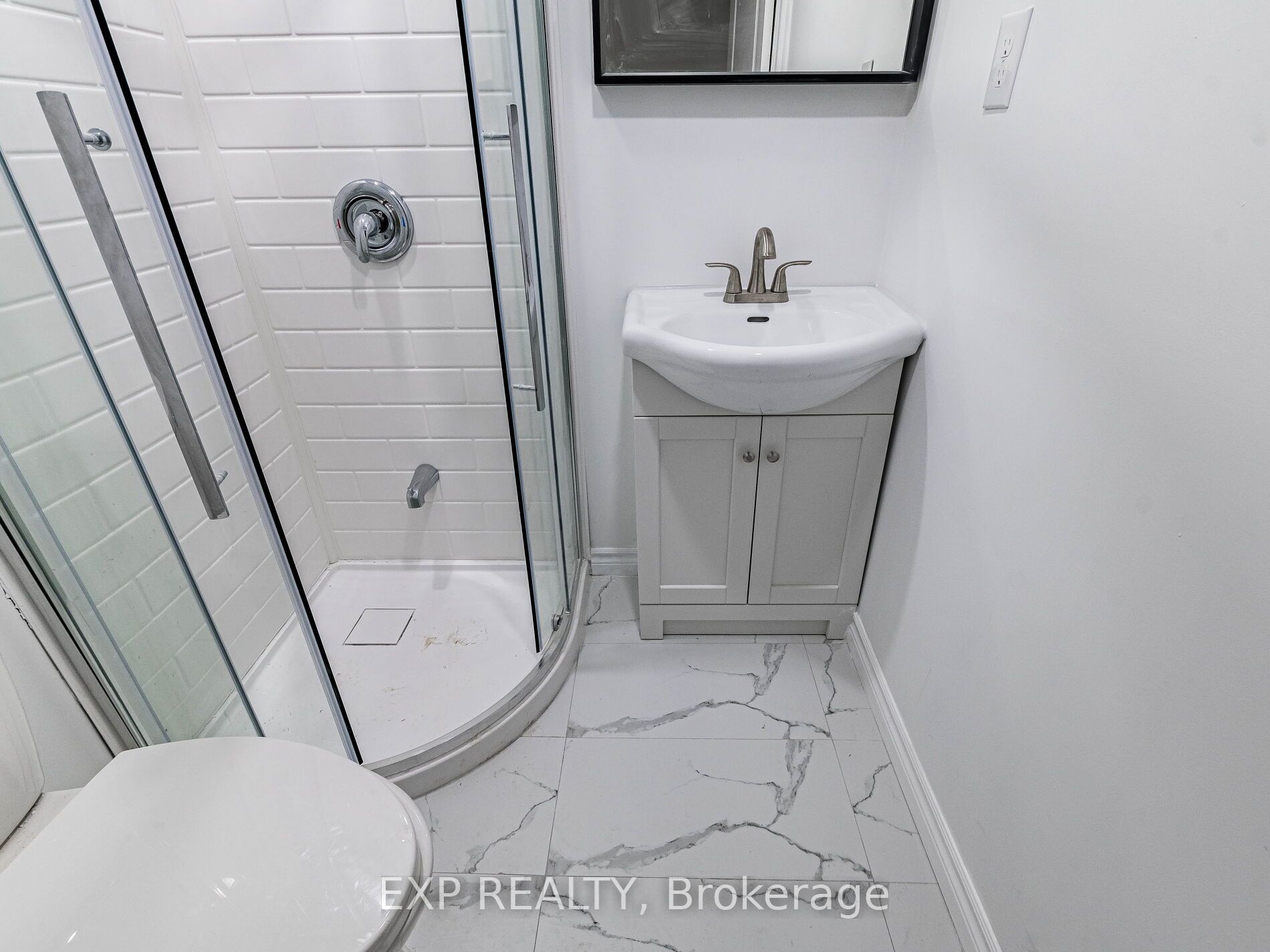 45 Hansen Road N 122 Property Photo 45