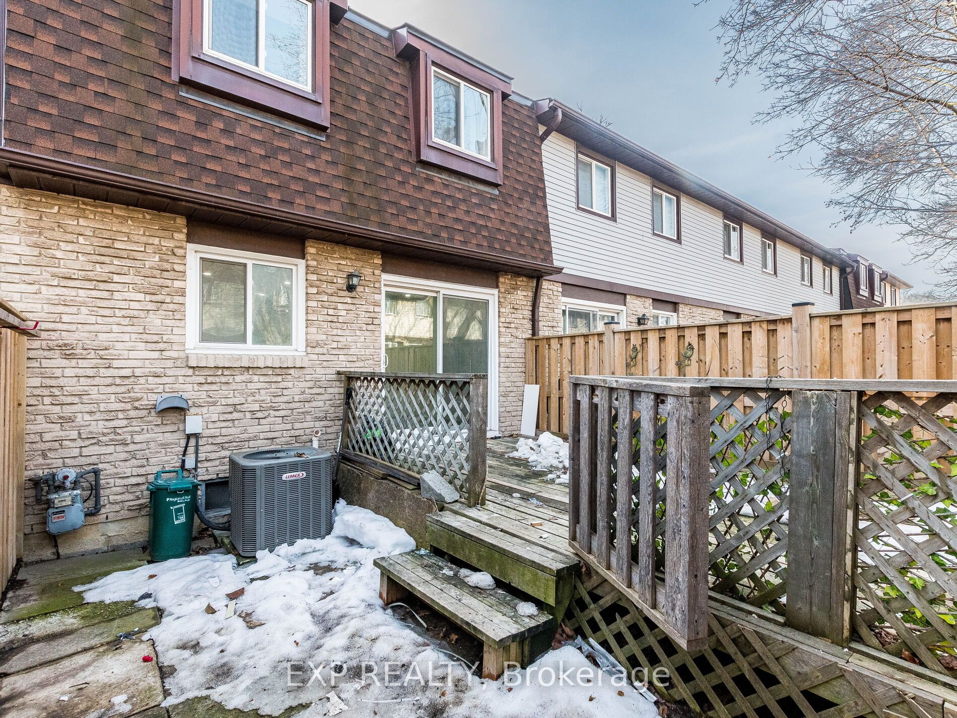 45 Hansen Road N 122 Property Photo 48