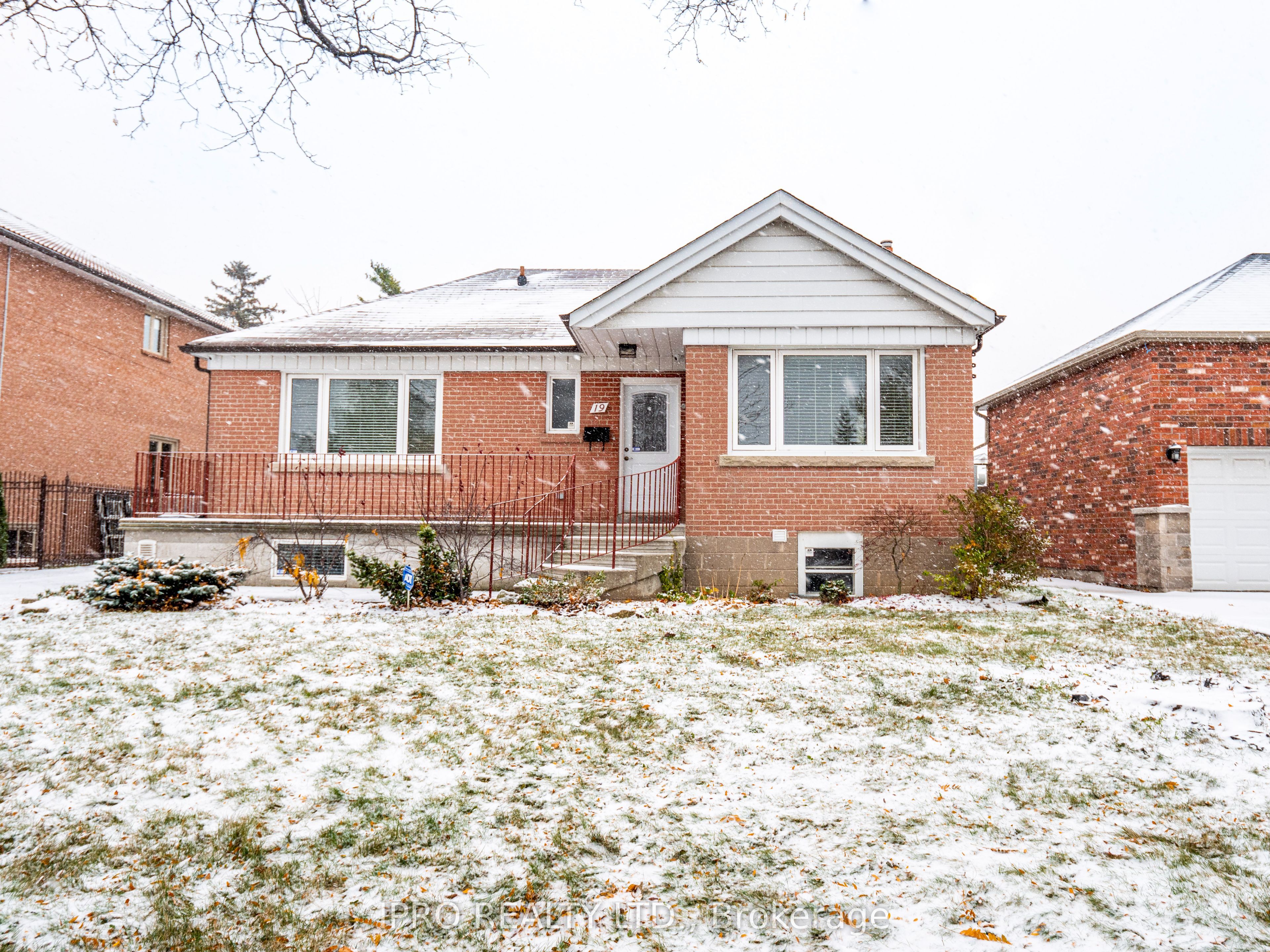 19 Glen Belle Crescent Property Photo