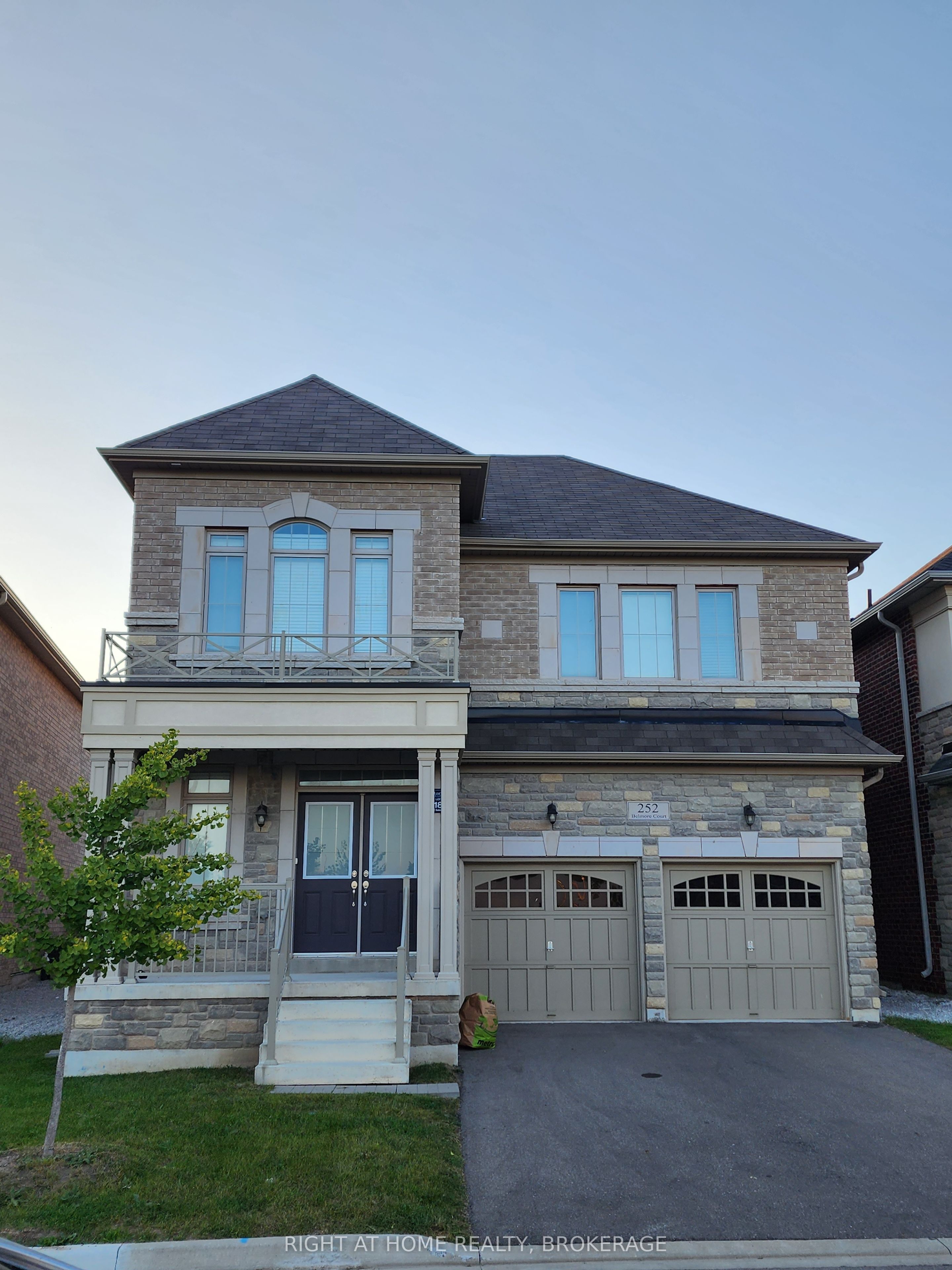 252 Belmore Ct Property Photo