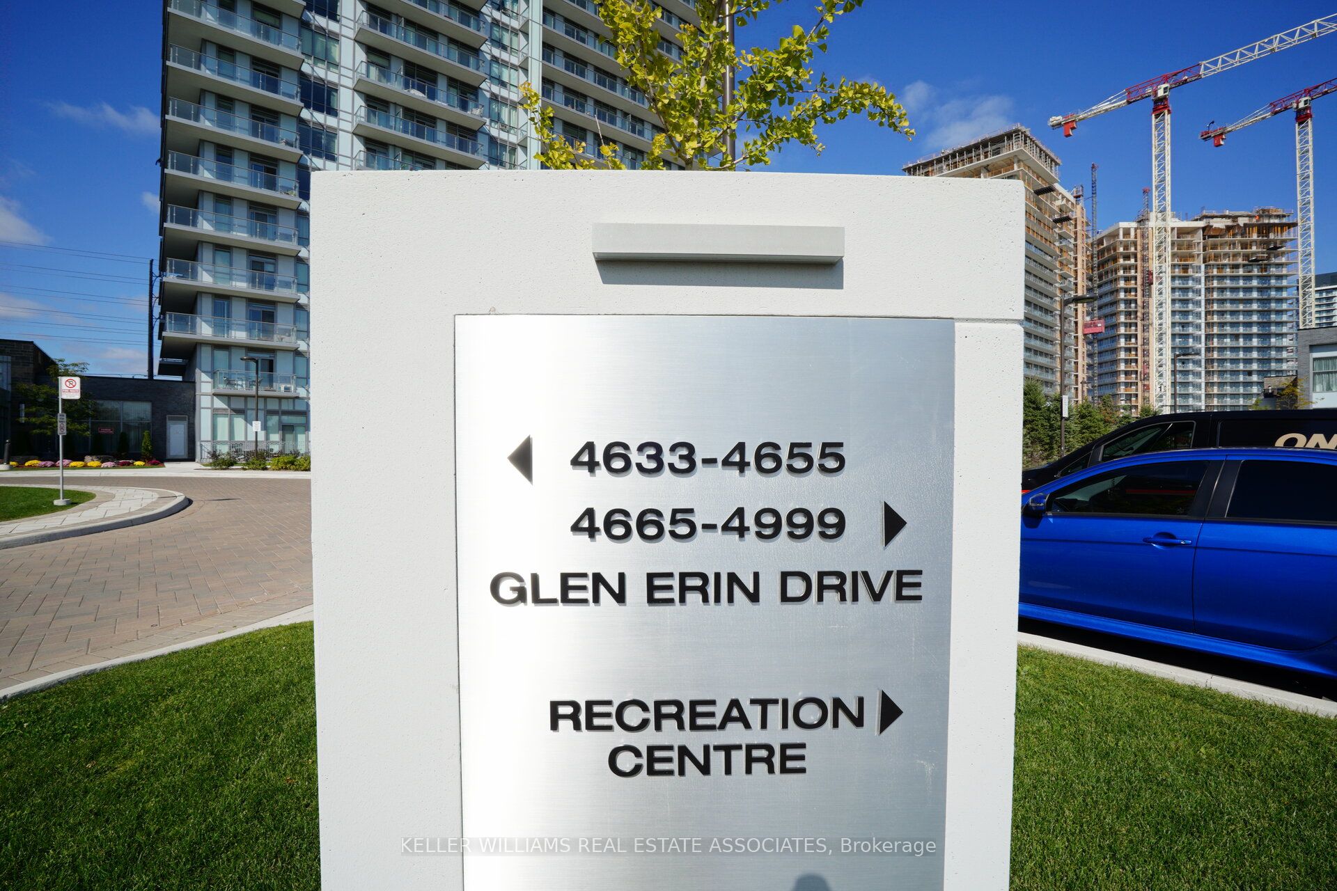 #407 - 4633 Glen Erin Drive Property Photo 1