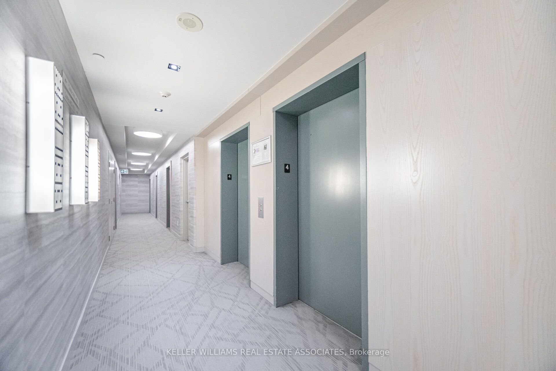 #407 - 4633 Glen Erin Drive Property Photo 5