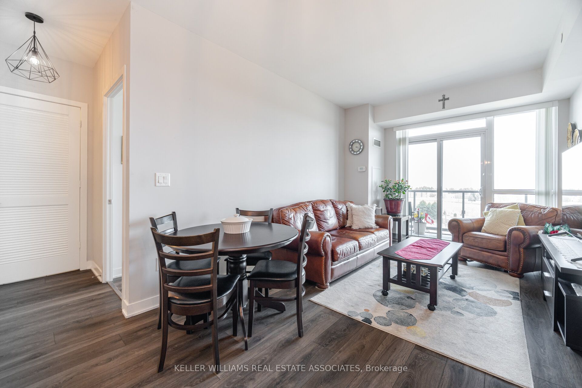 #407 - 4633 Glen Erin Drive Property Photo 17