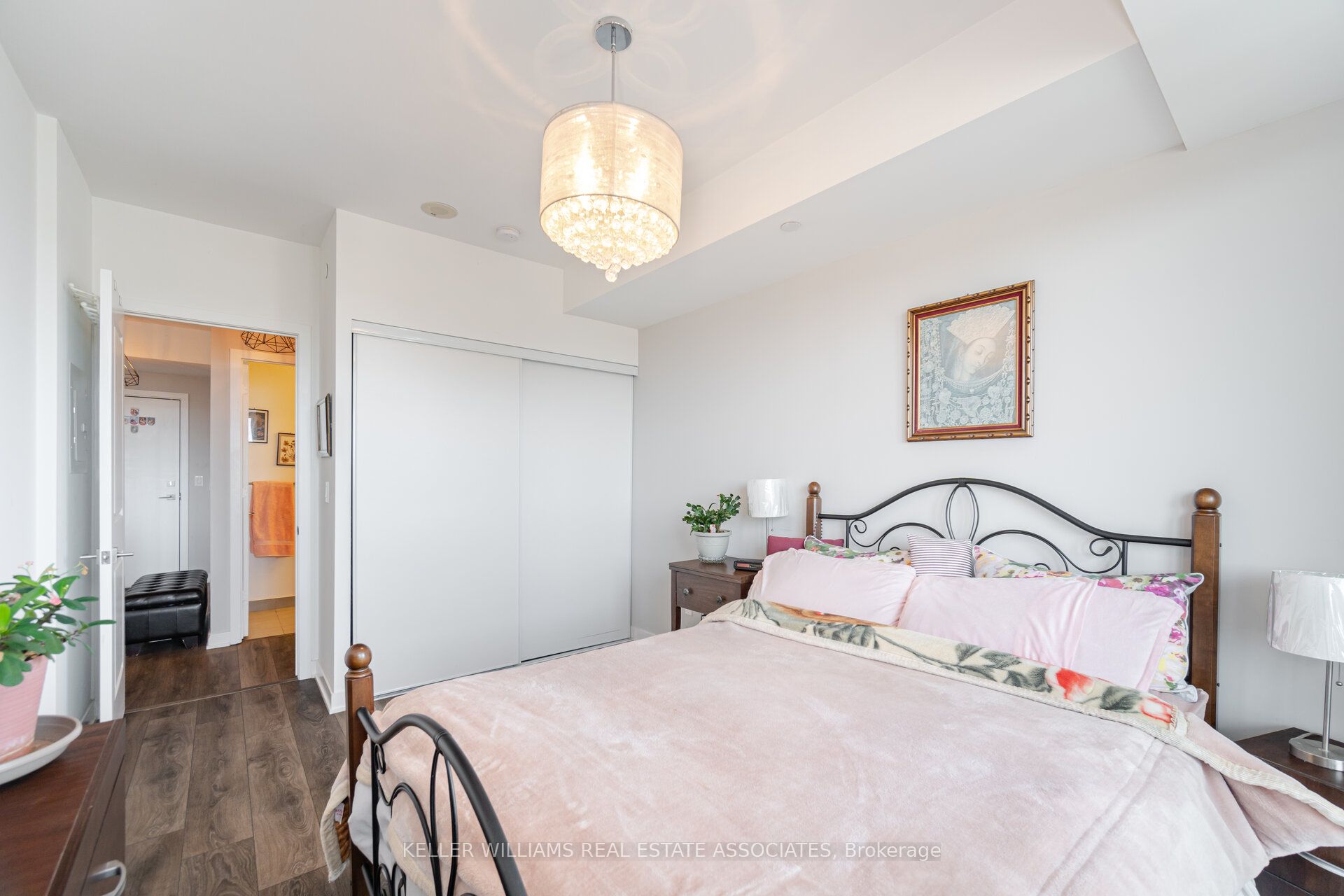 #407 - 4633 Glen Erin Drive Property Photo 23