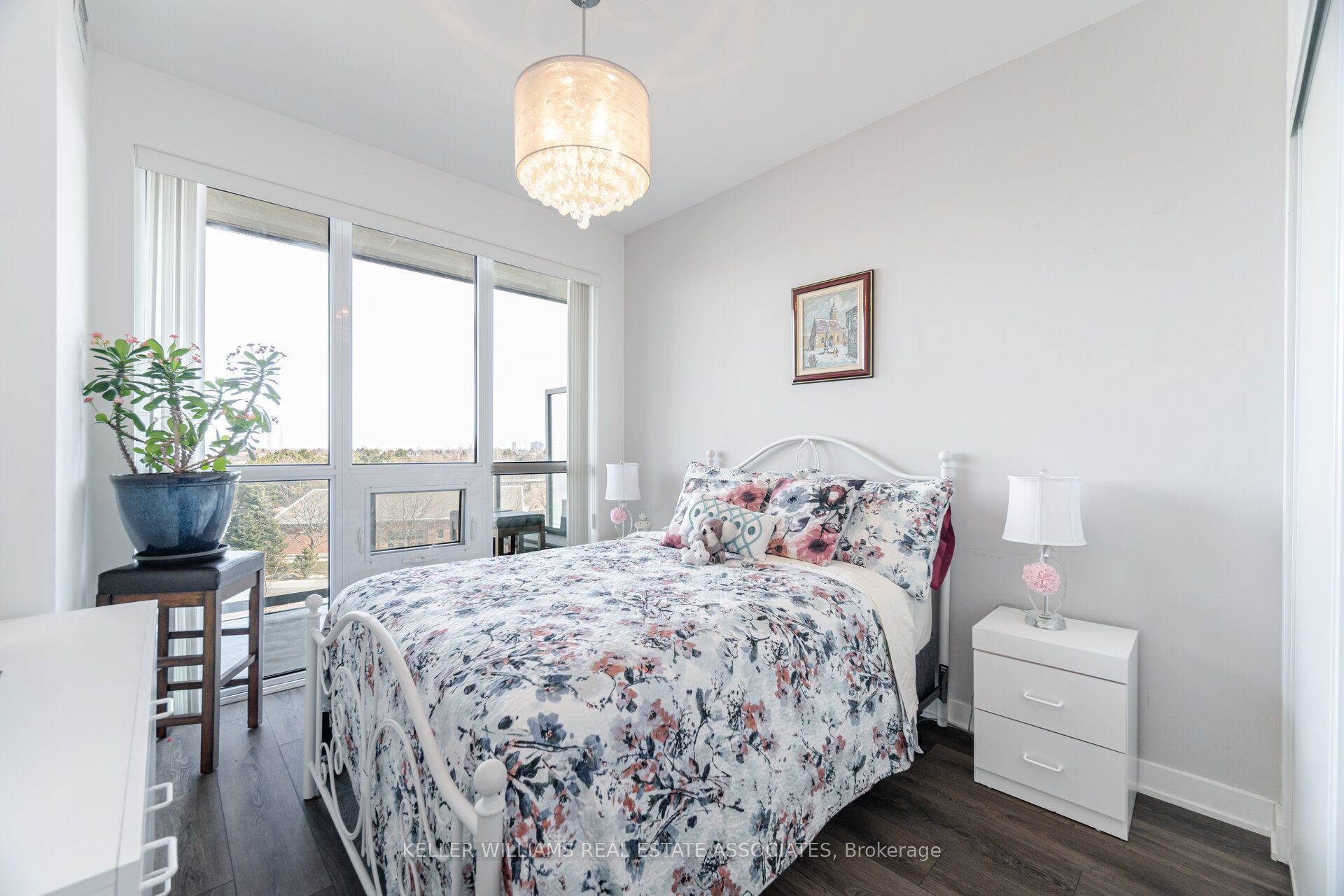 #407 - 4633 Glen Erin Drive Property Photo 24