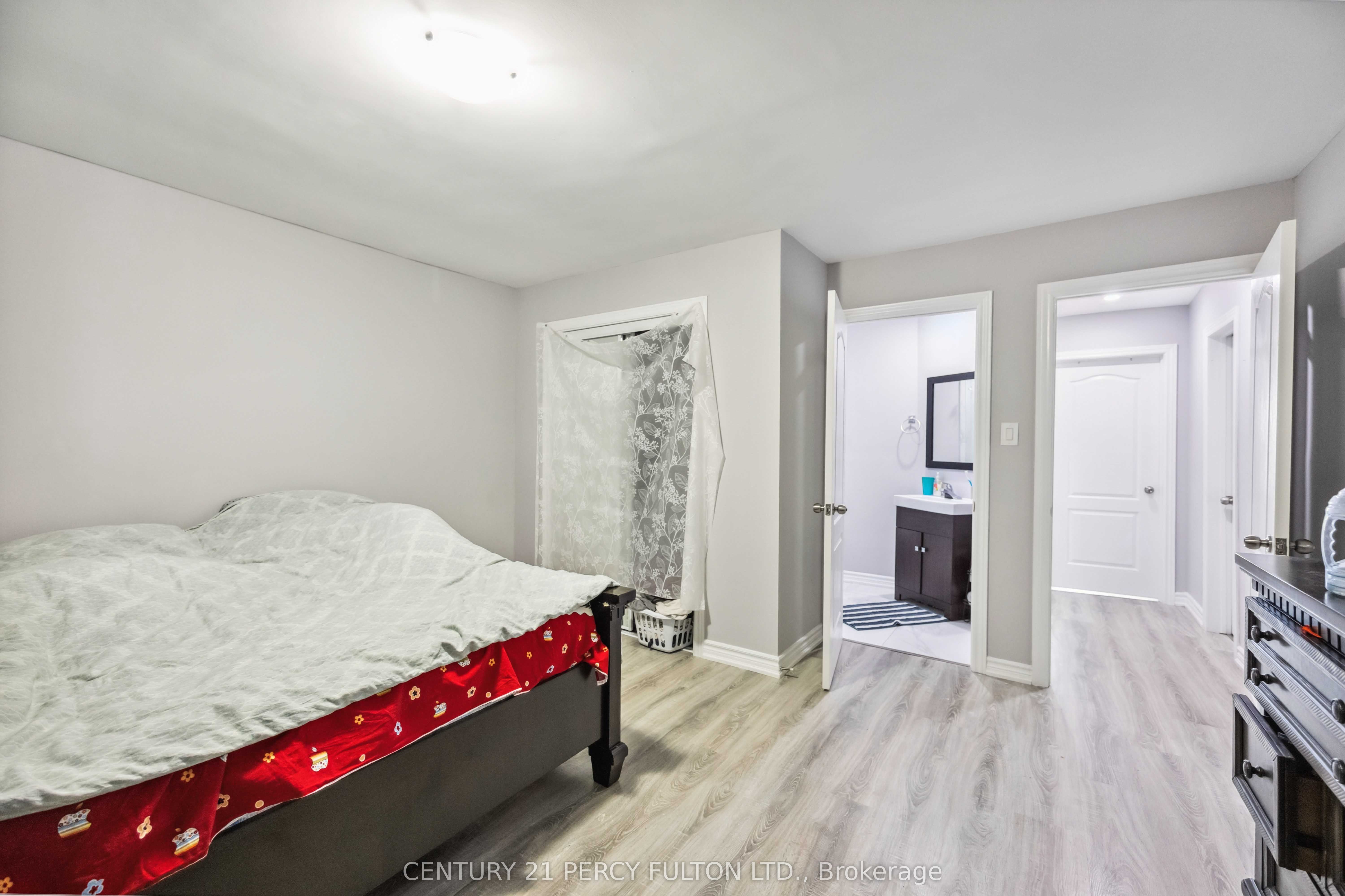47 Woolenscote Circle Property Photo 18