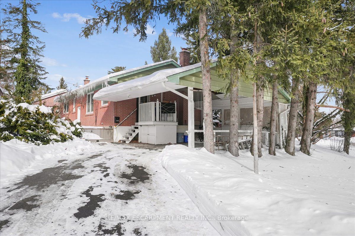Burlington Real Estate Listings Main Image