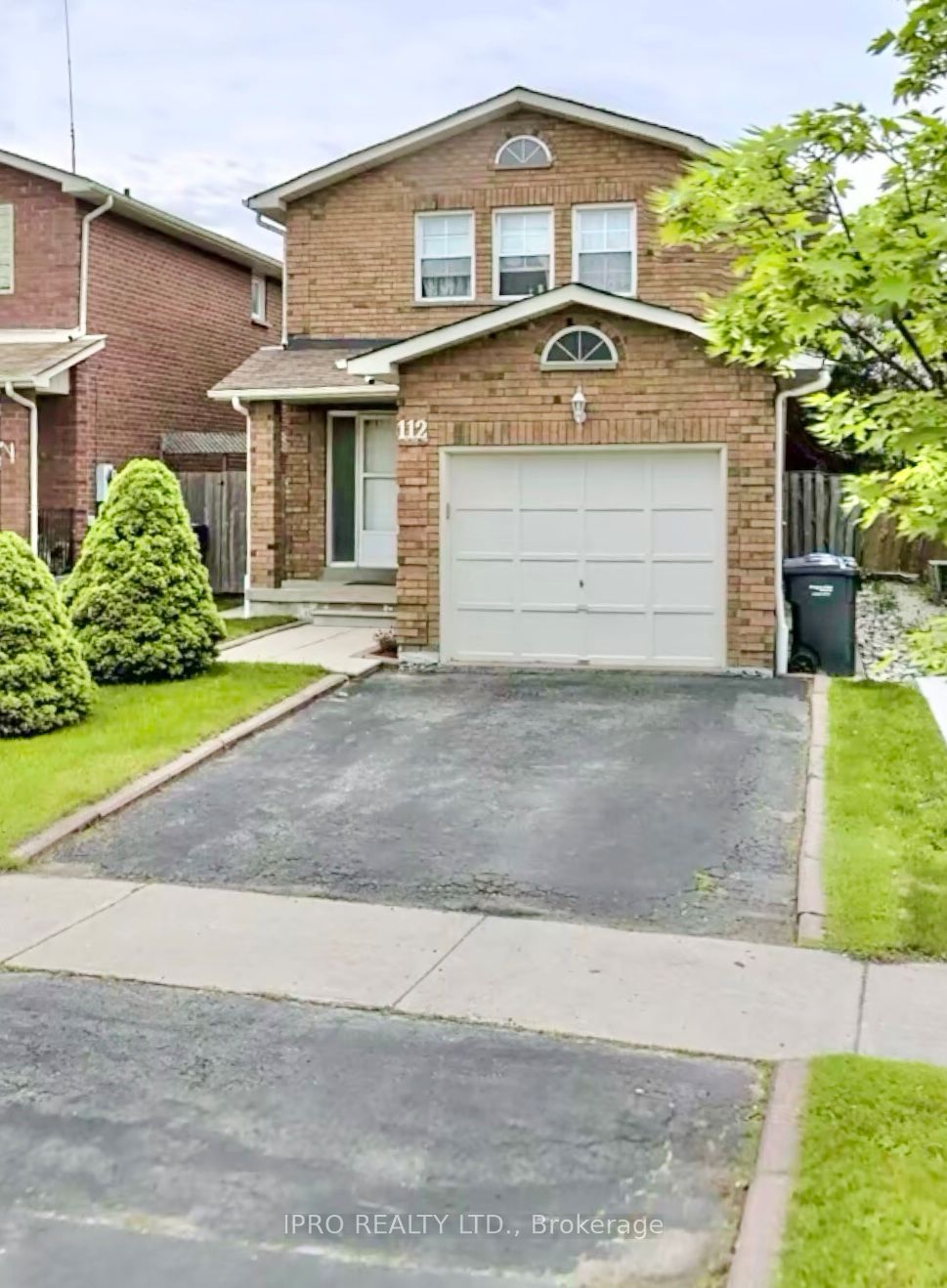112 Dumfries Avenue Property Photo