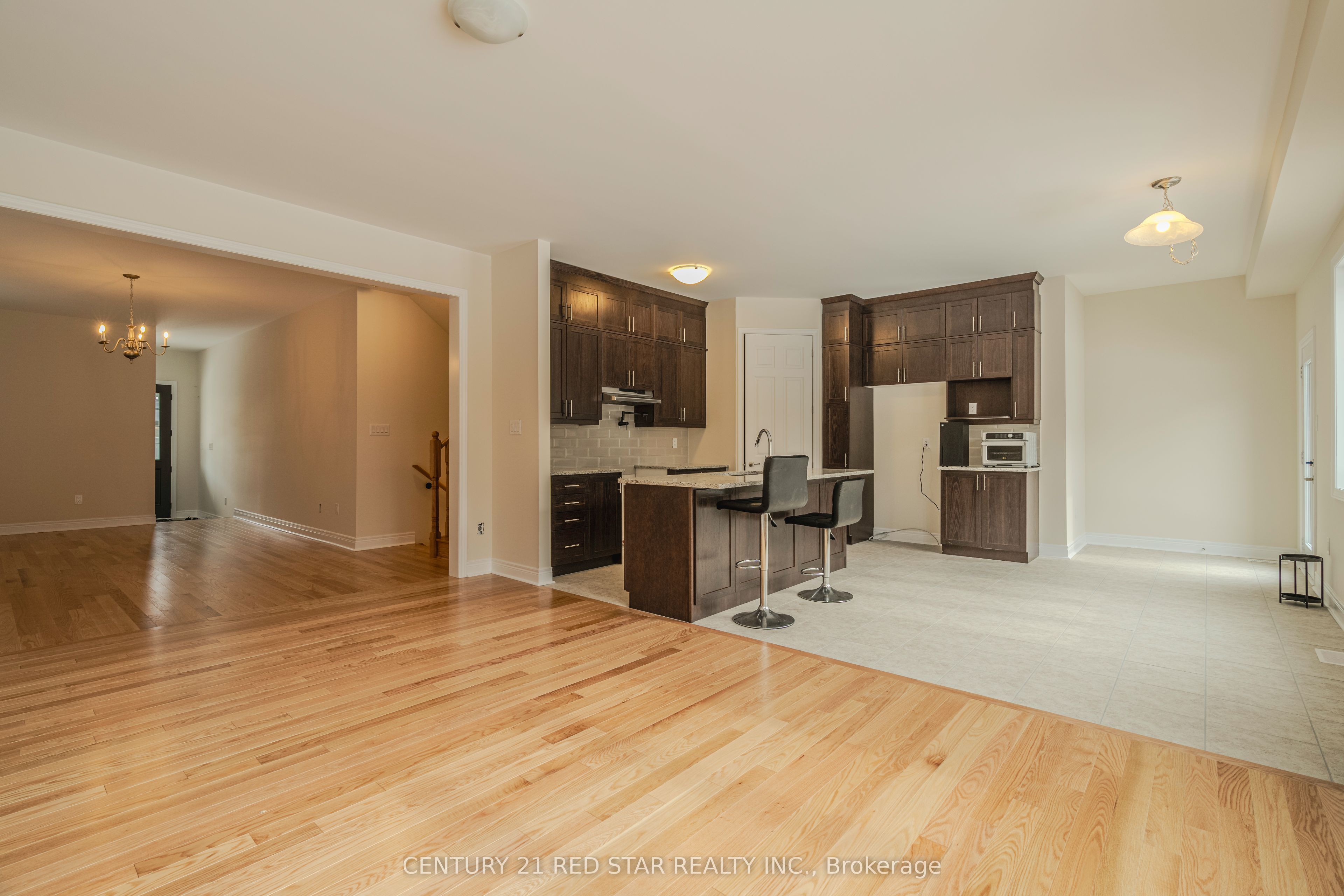34 Icon Street Property Photo 11