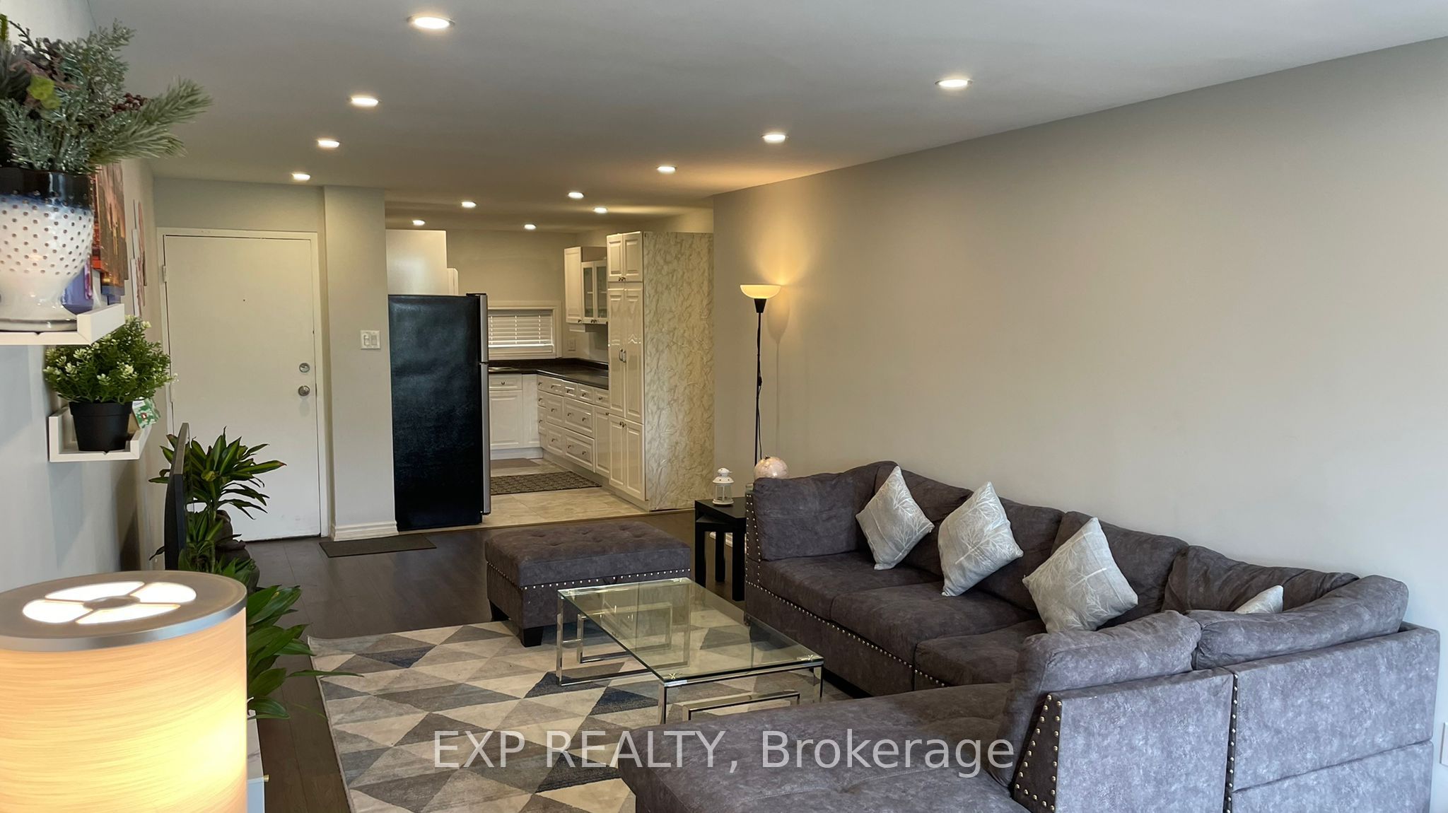 Real Estate Main Image