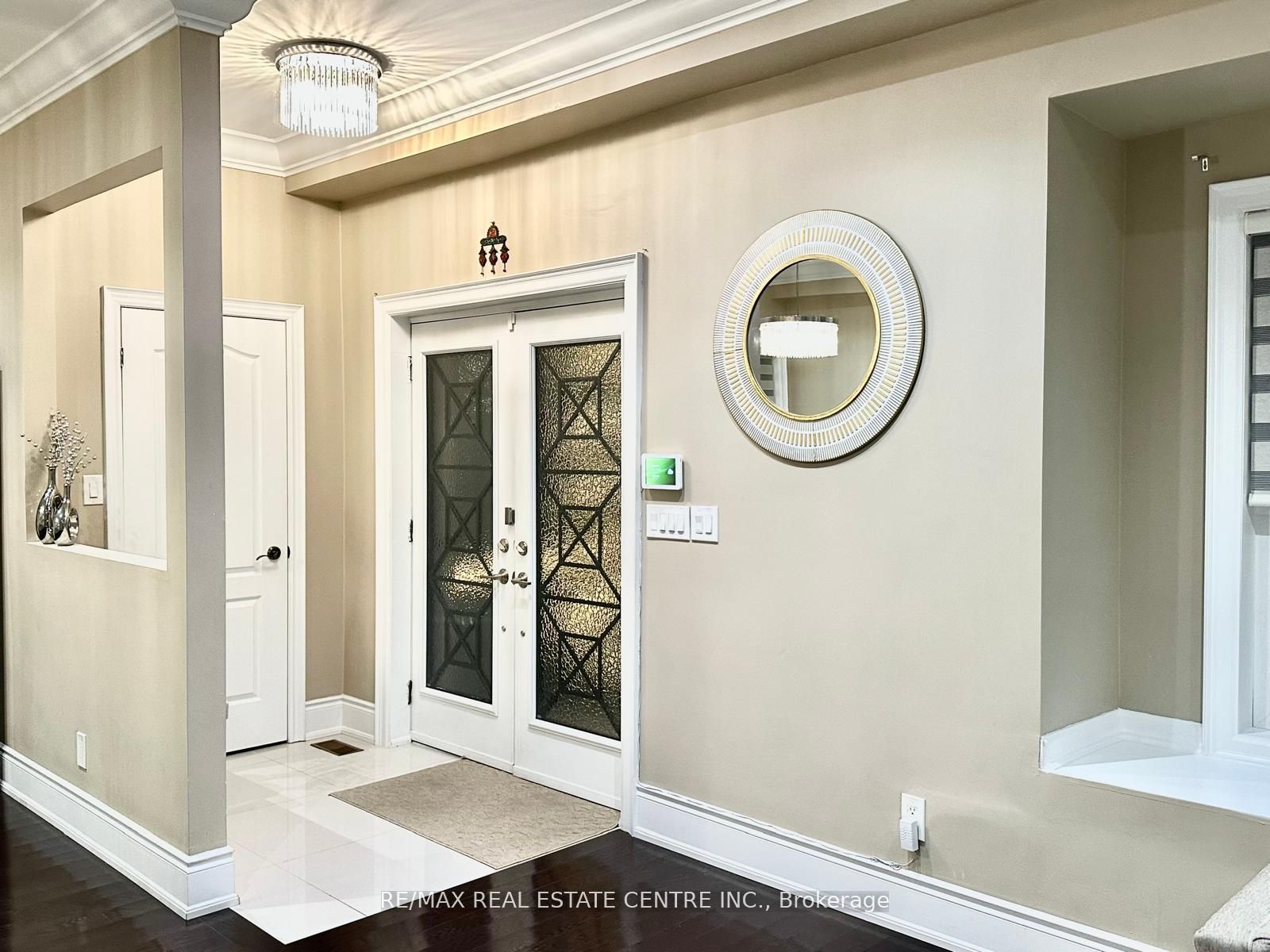 110 Allenby Avenue Property Photo 3