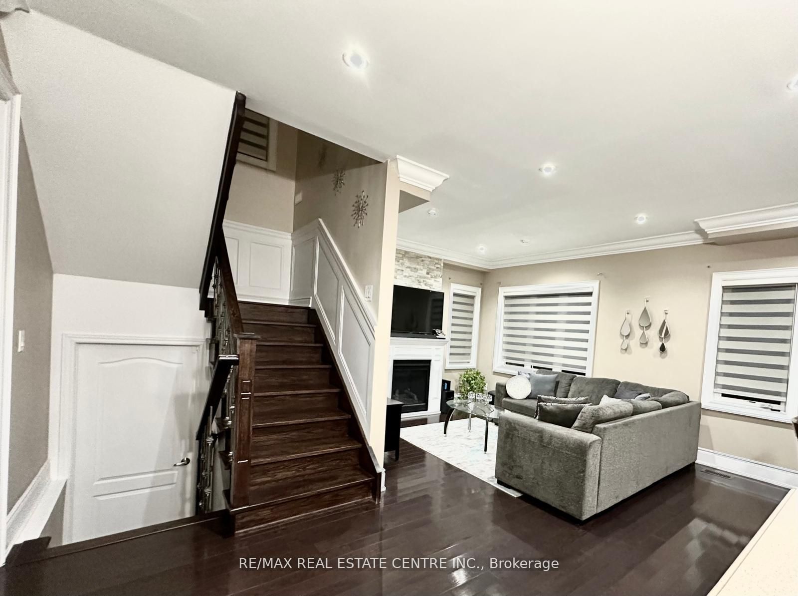 110 Allenby Avenue Property Photo 15