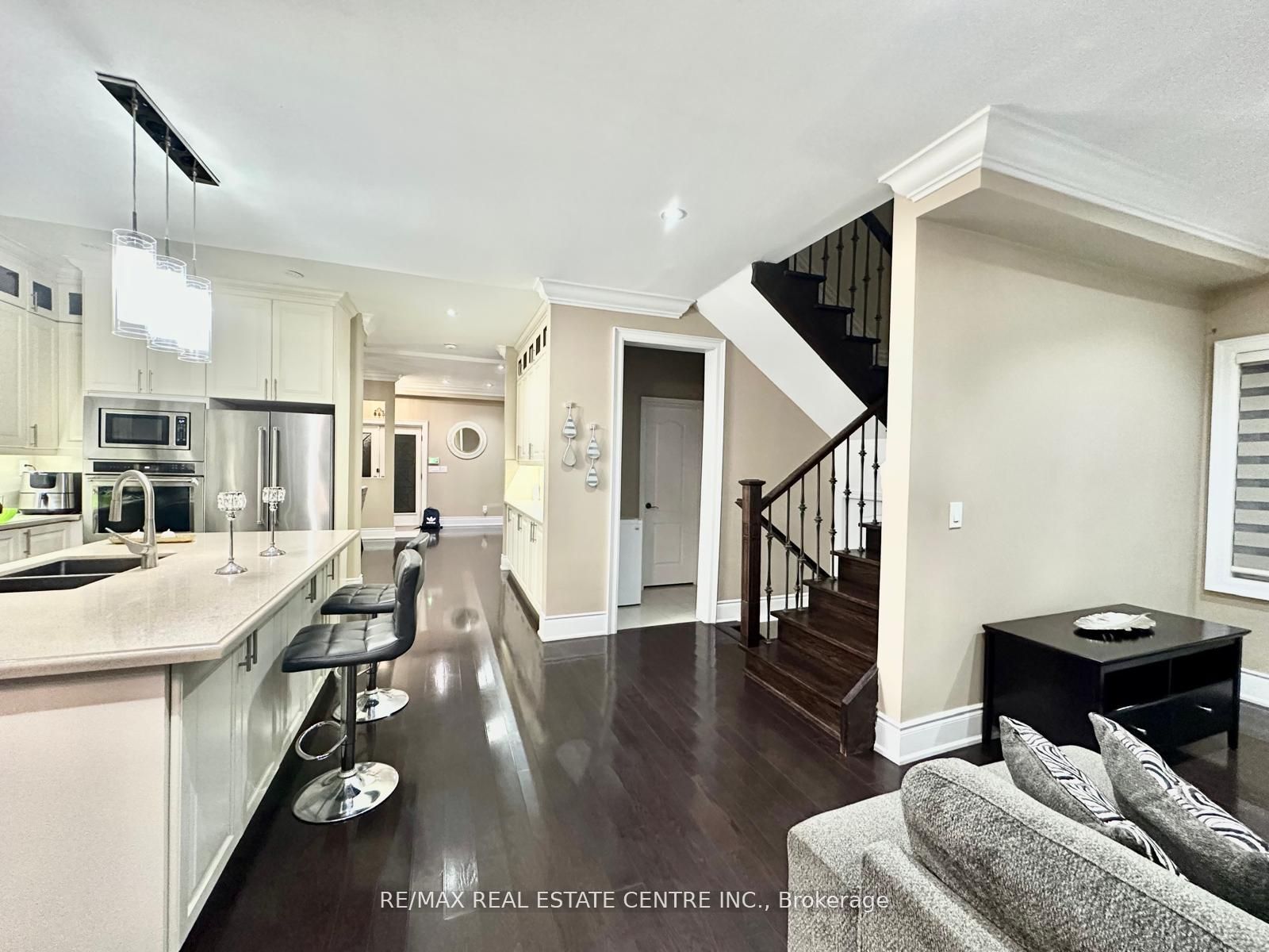 110 Allenby Avenue Property Photo 18