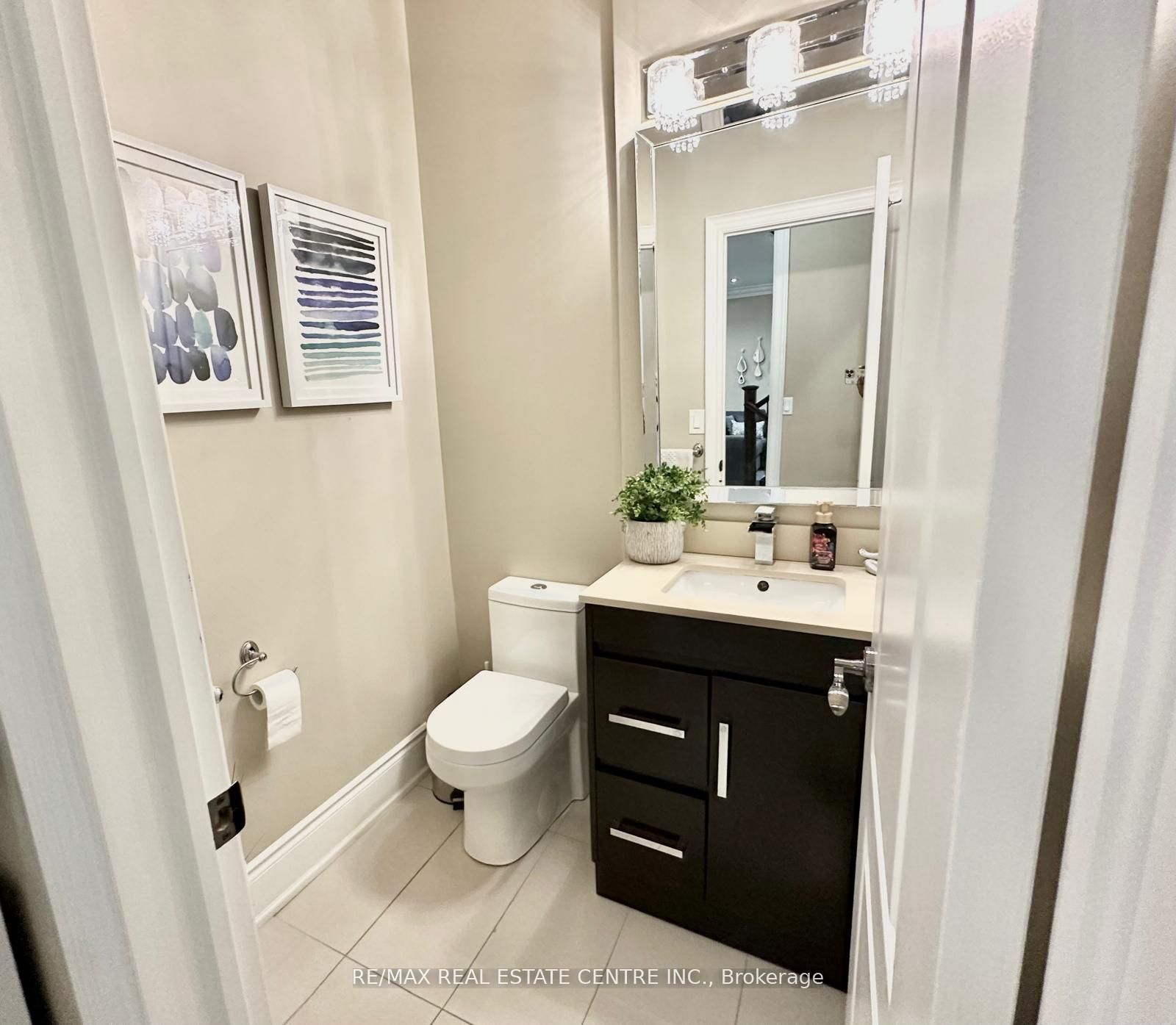 110 Allenby Avenue Property Photo 20