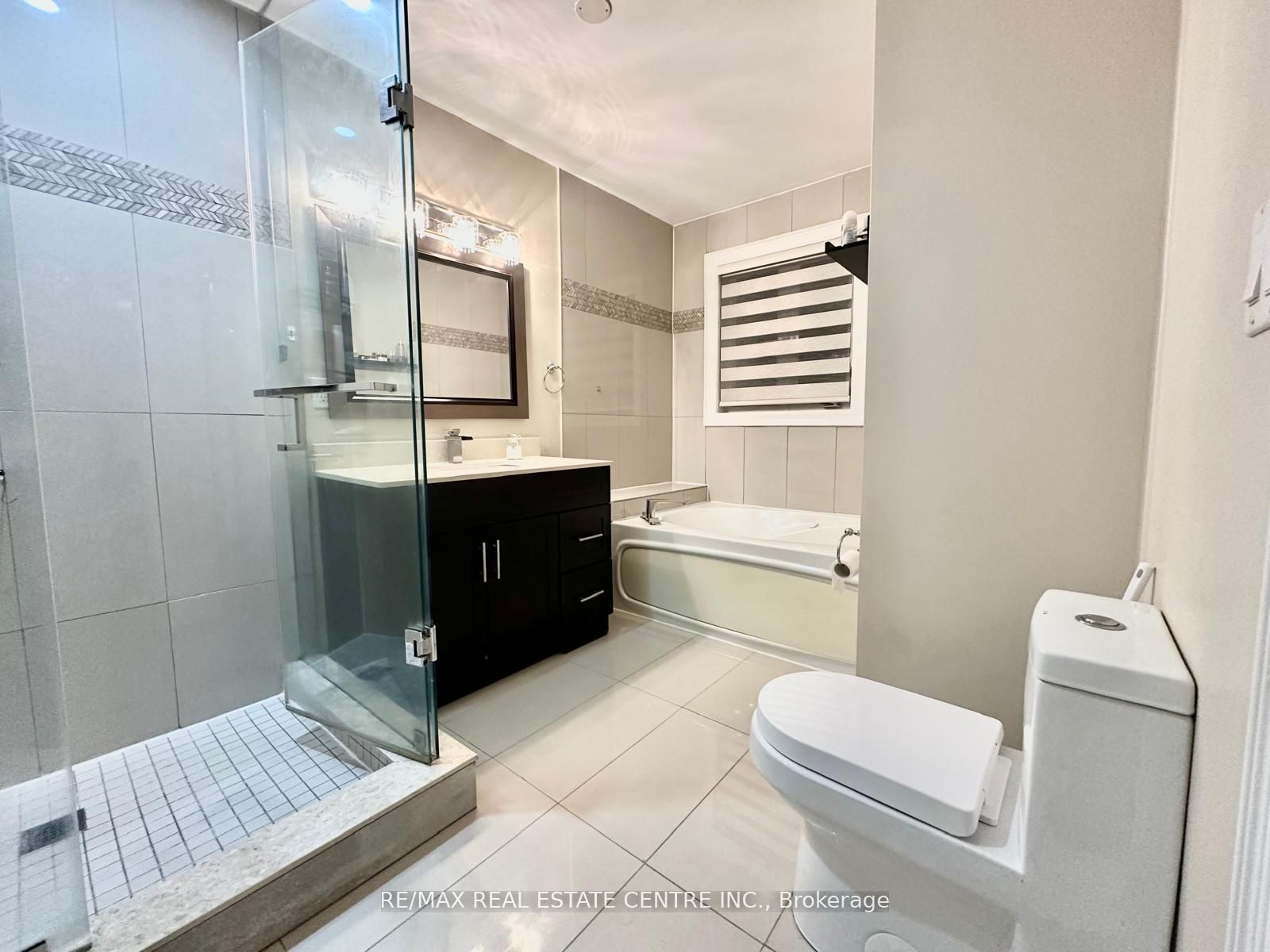 110 Allenby Avenue Property Photo 23