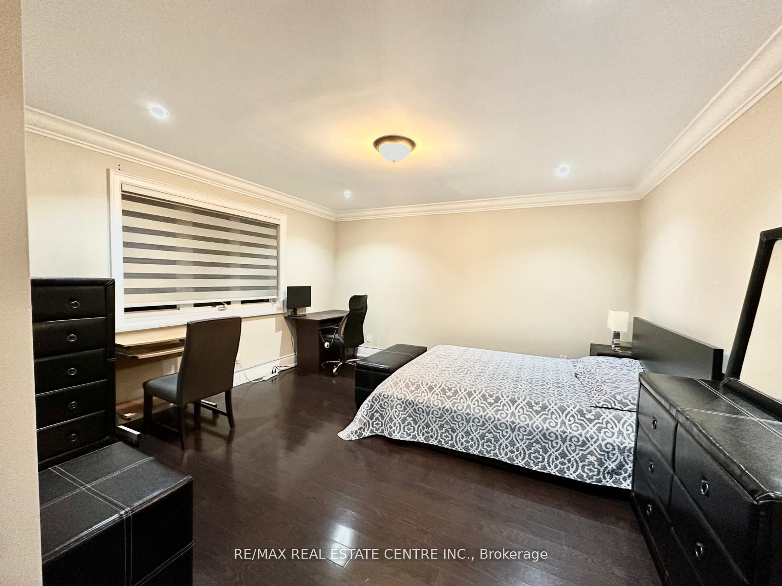 110 Allenby Avenue Property Photo 24